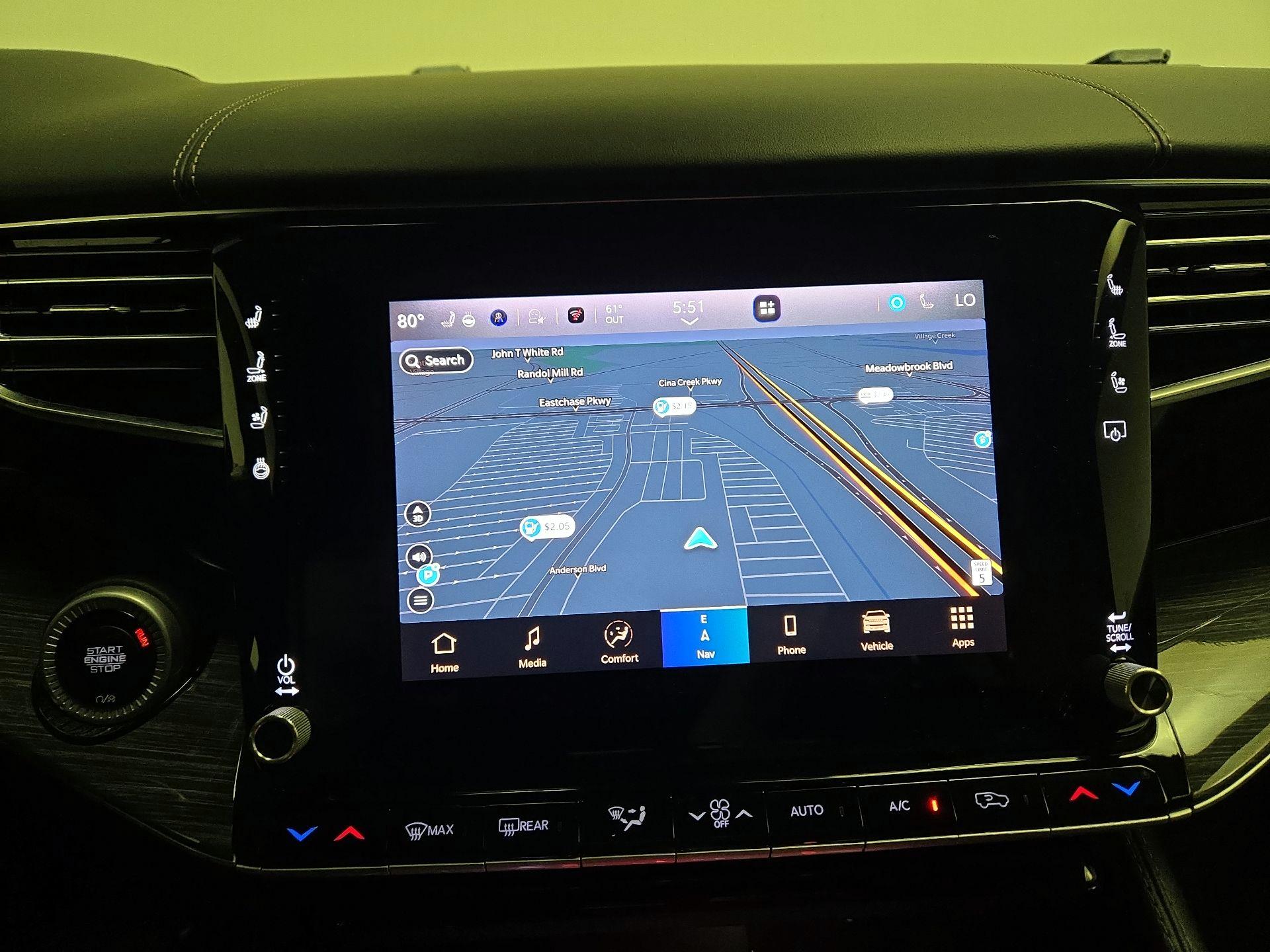 Thumbnail: 2022 Jeep Wagoneer - 14