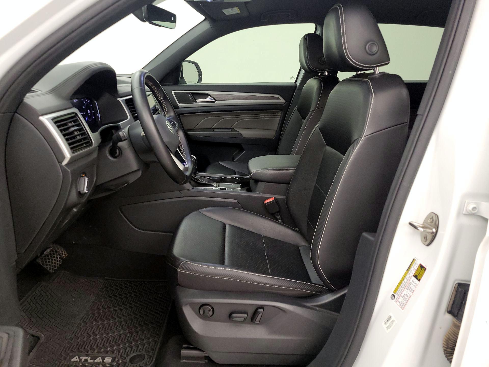 Thumbnail: 2022 Volkswagen Atlas - 9