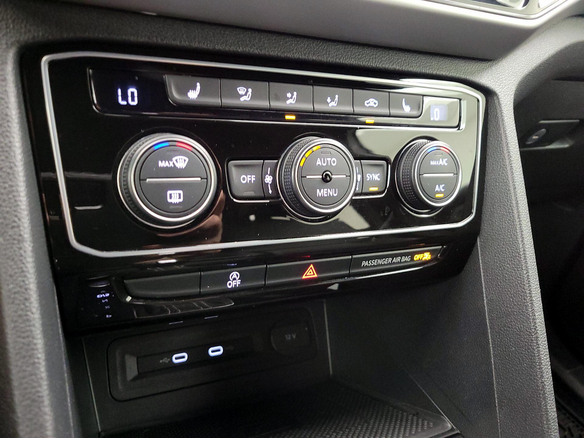 Thumbnail: 2022 Volkswagen Atlas - 14