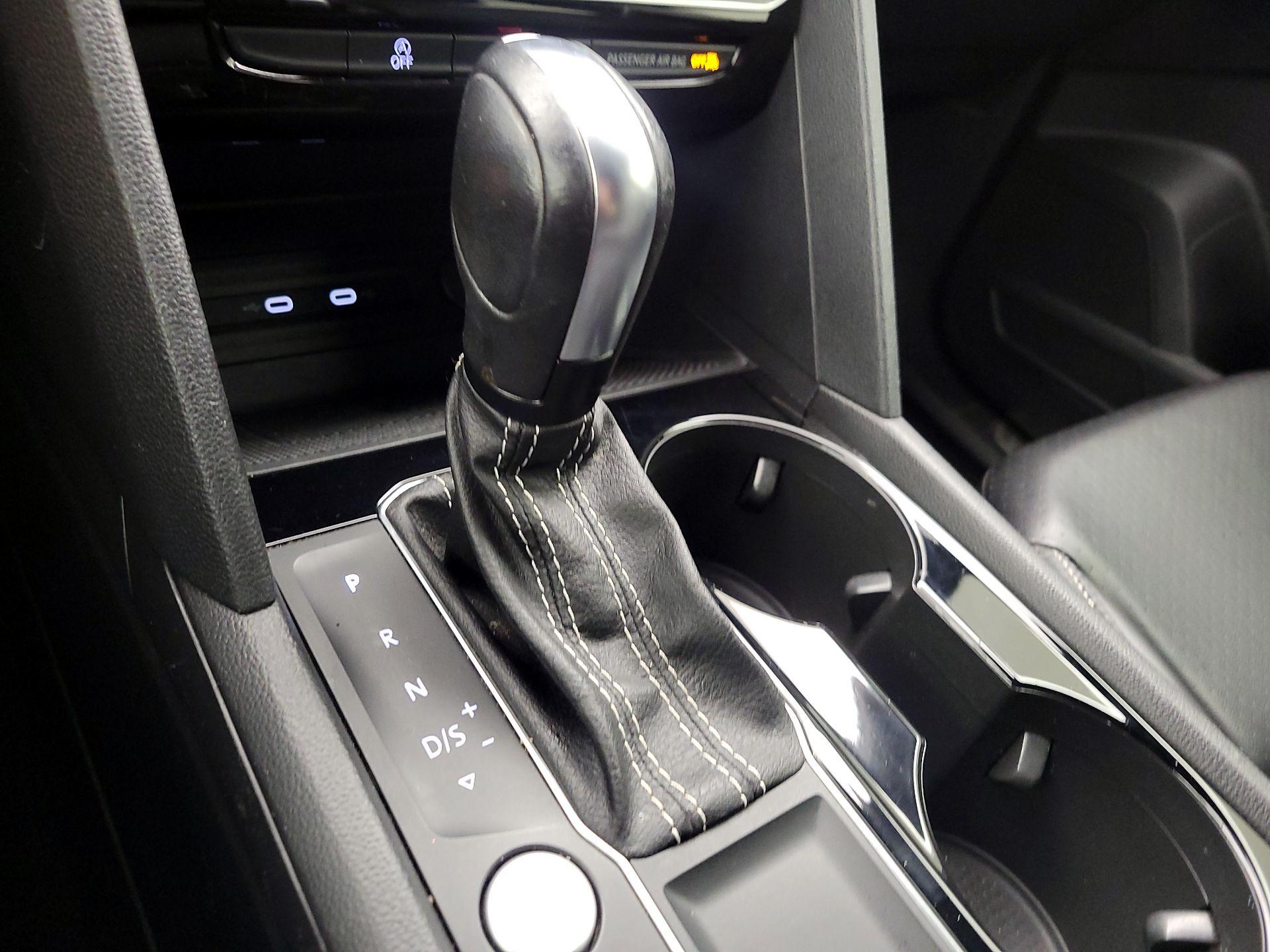 Thumbnail: 2022 Volkswagen Atlas - 15