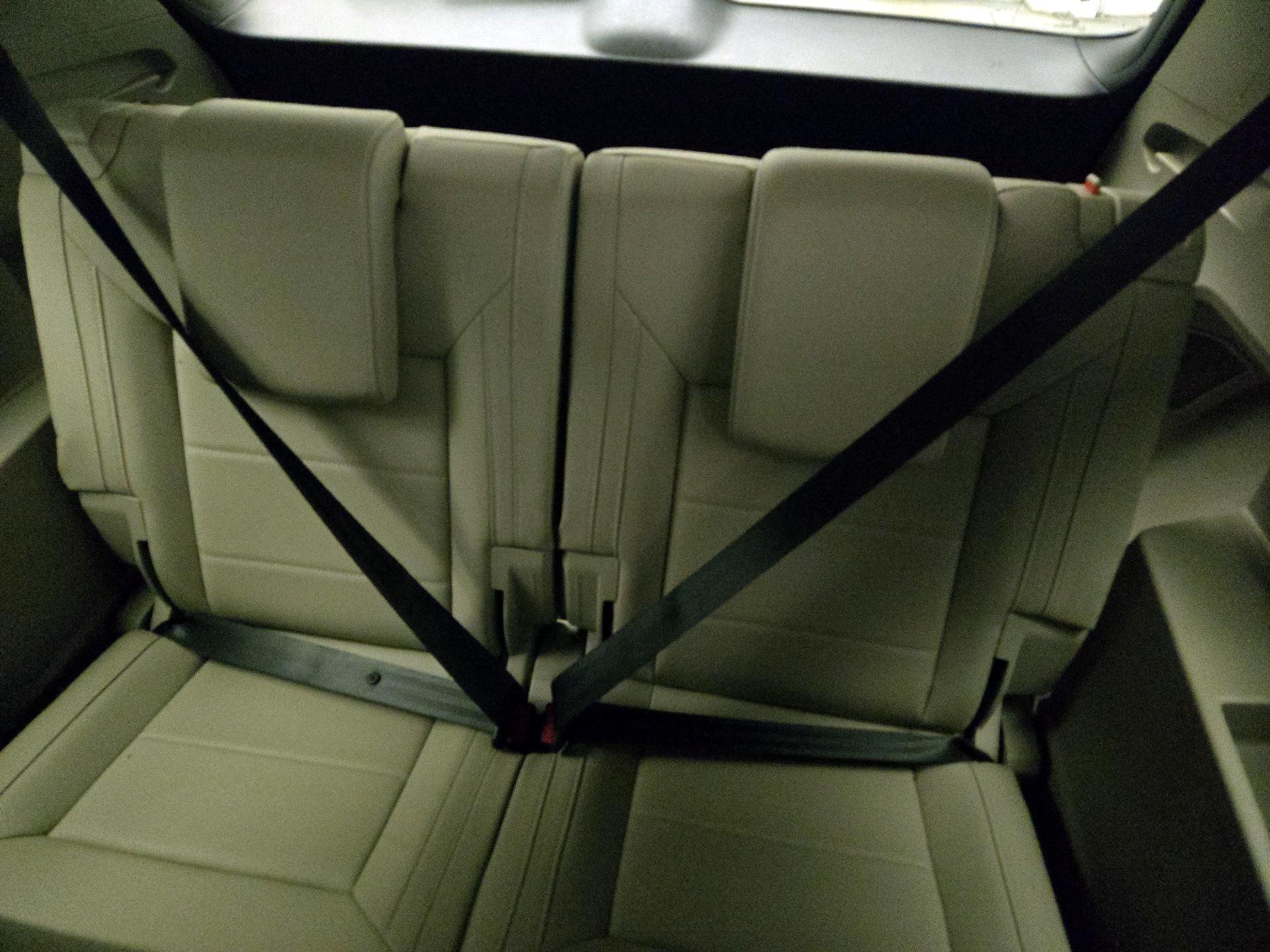 Thumbnail: 2022 Volkswagen Atlas - 20