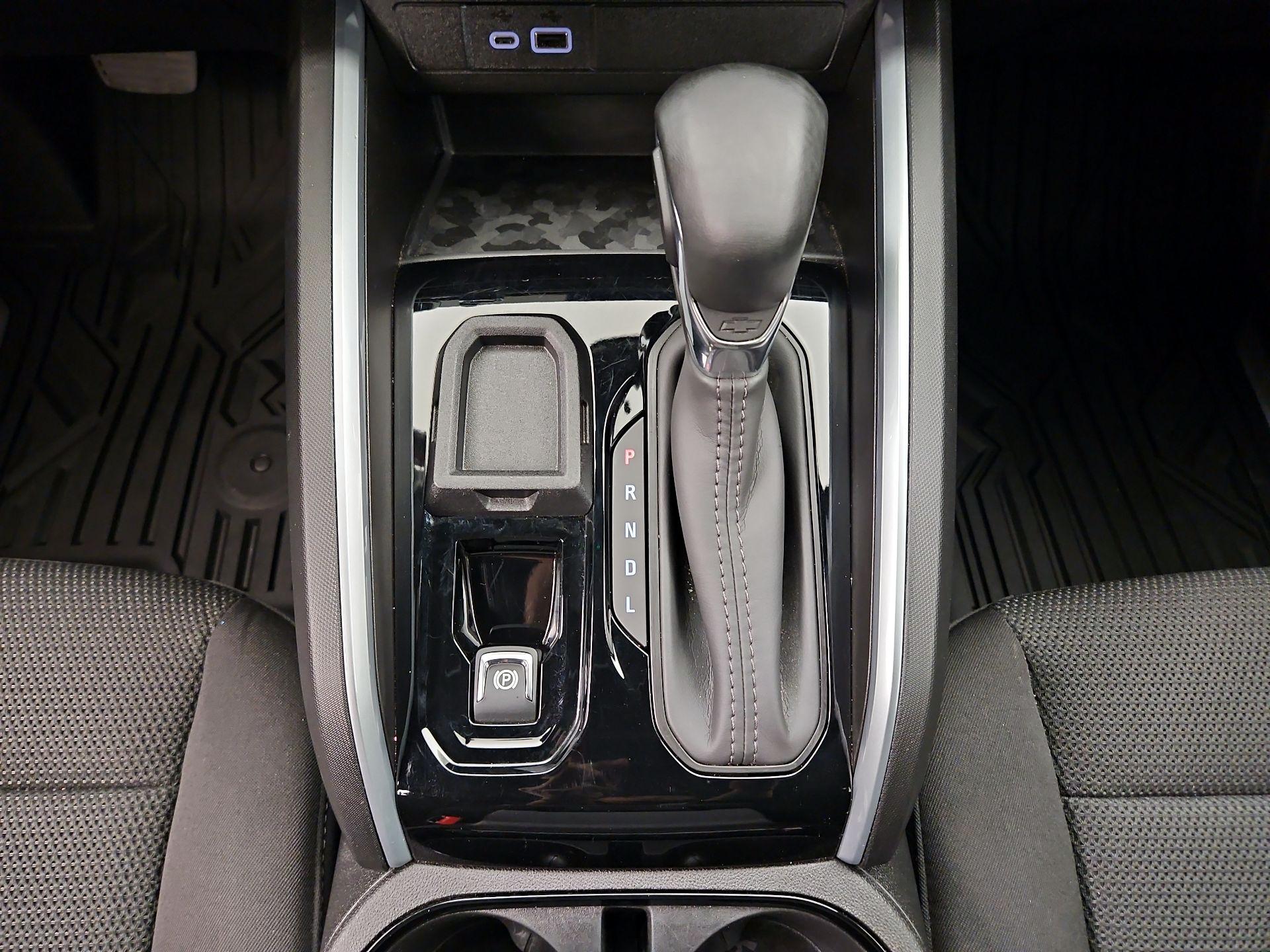 Thumbnail: 2025 Chevrolet Colorado - 18