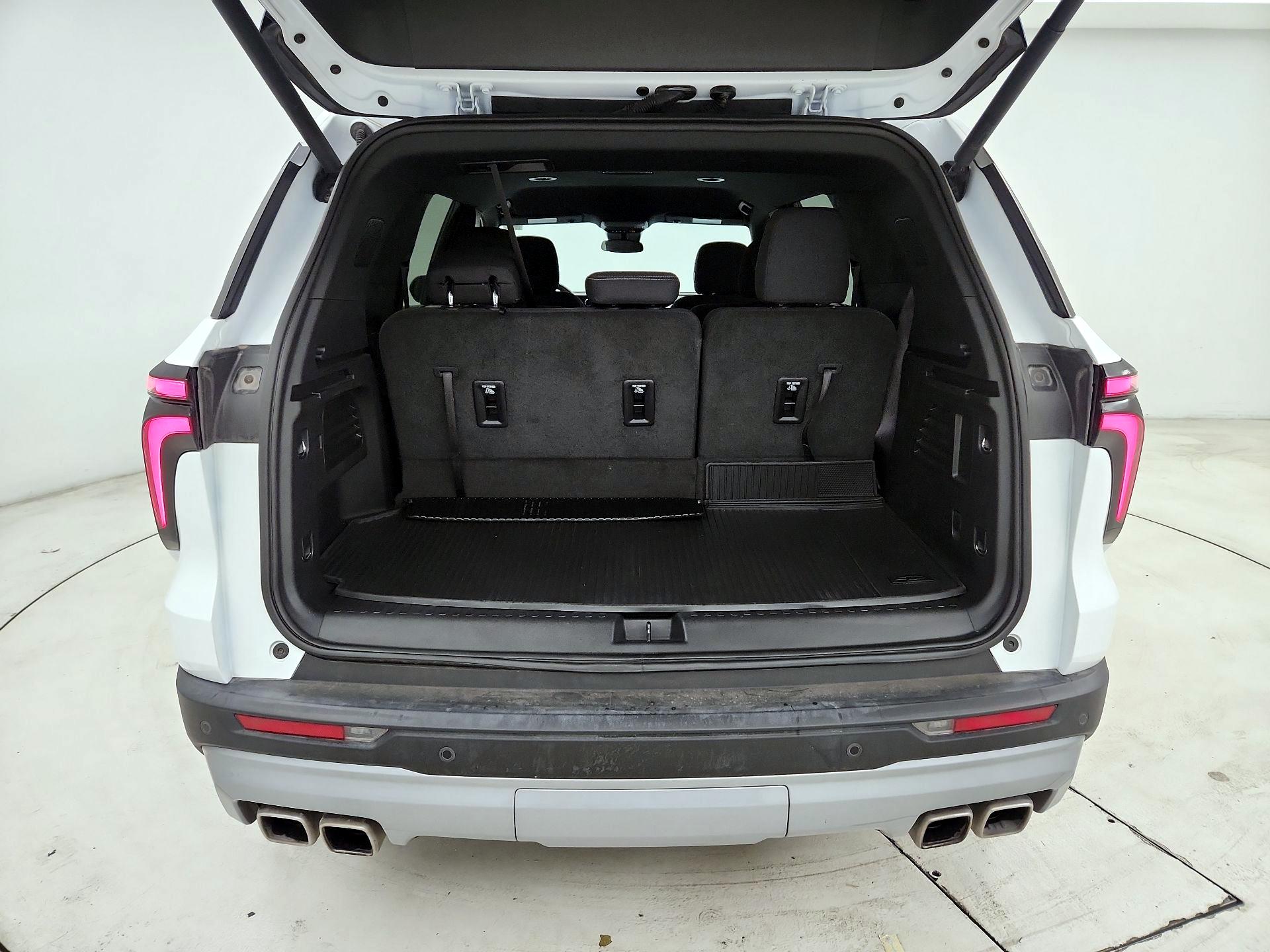 Thumbnail: 2025 Chevrolet Traverse - 17