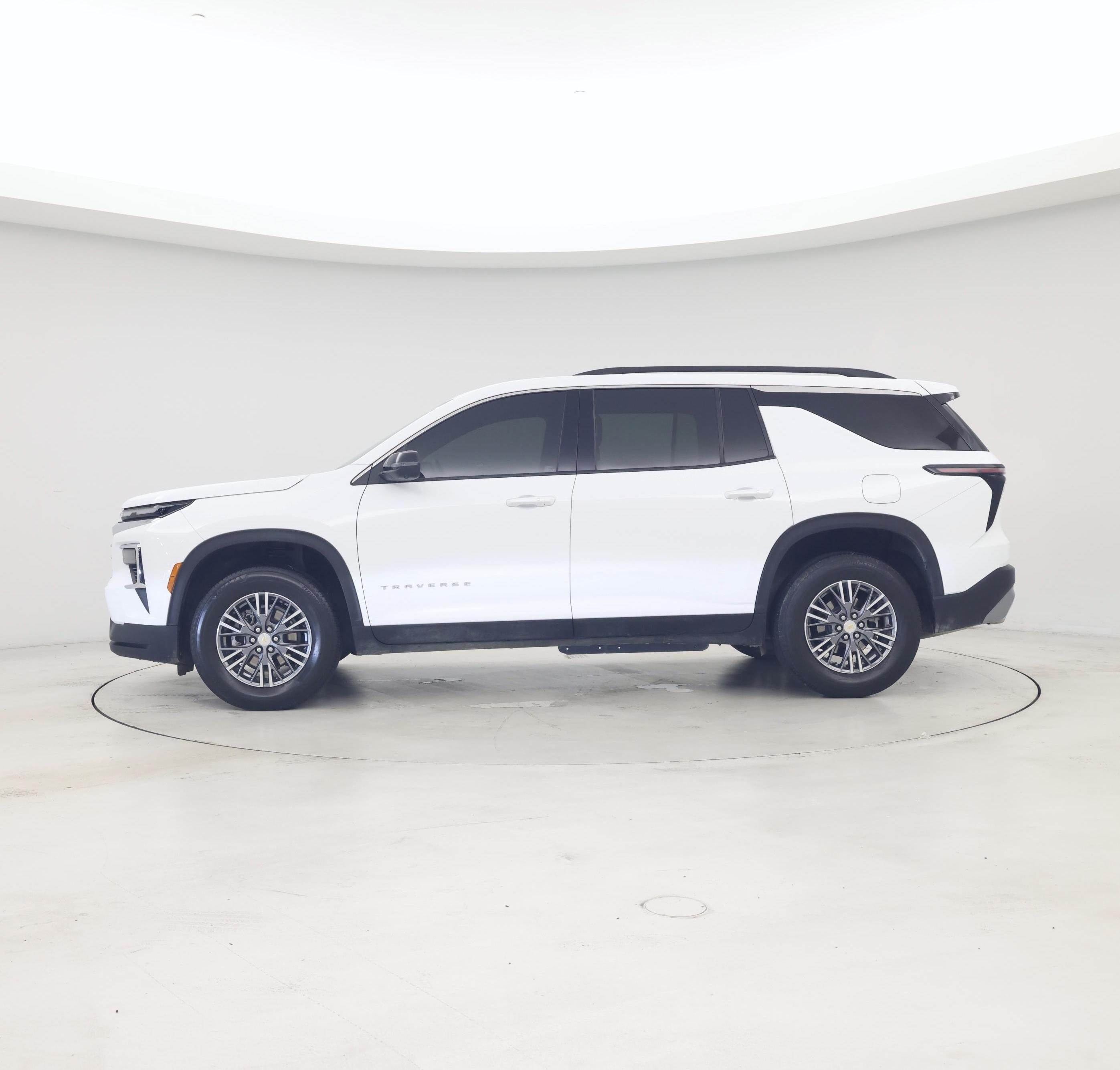 Thumbnail: 2025 Chevrolet Traverse - 3