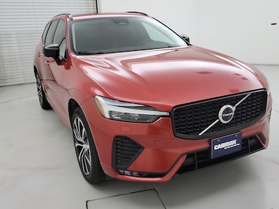 2023 Volvo XC60 B5 Plus Dark Theme