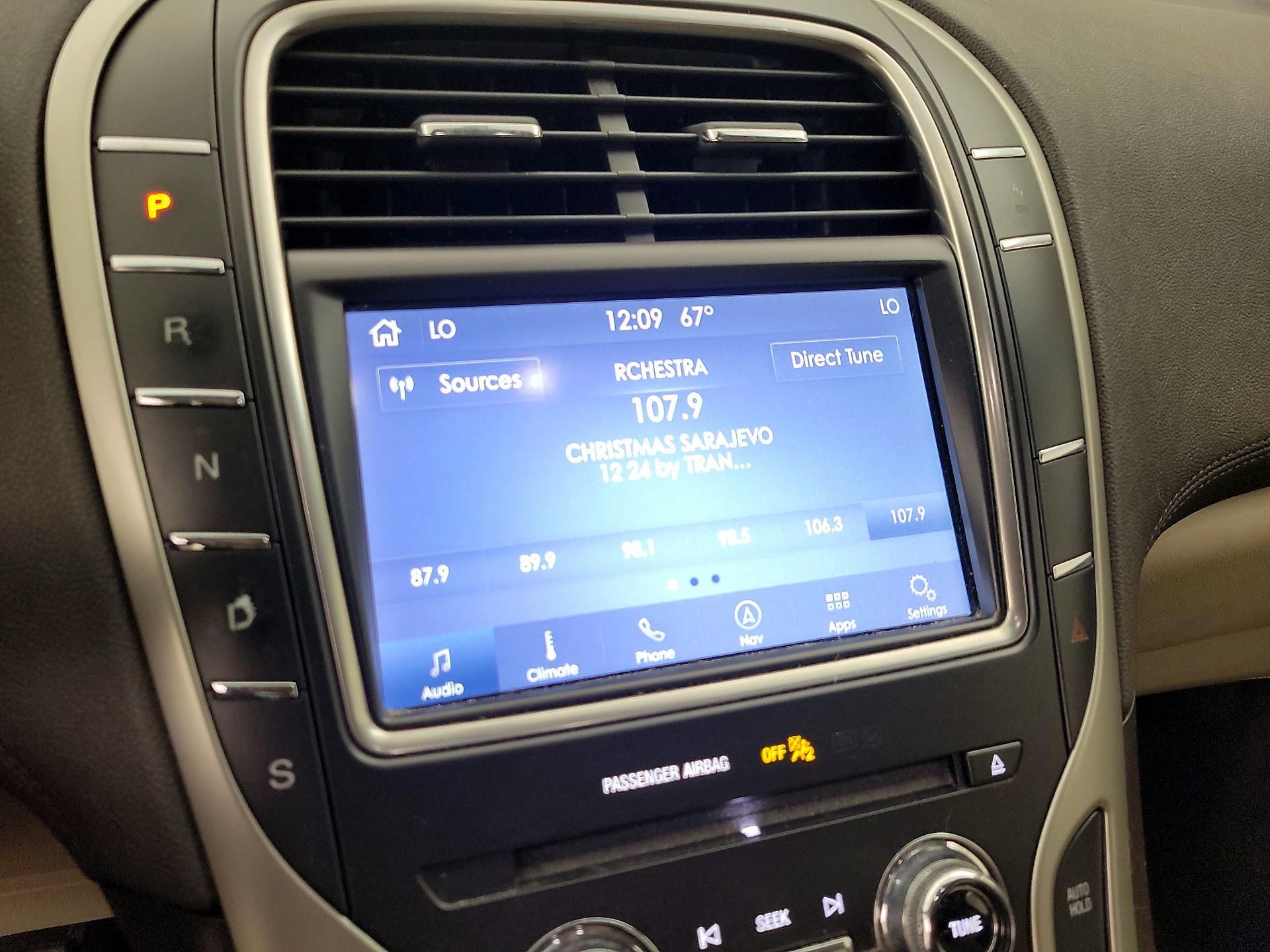 Thumbnail: 2020 Lincoln Nautilus - 14