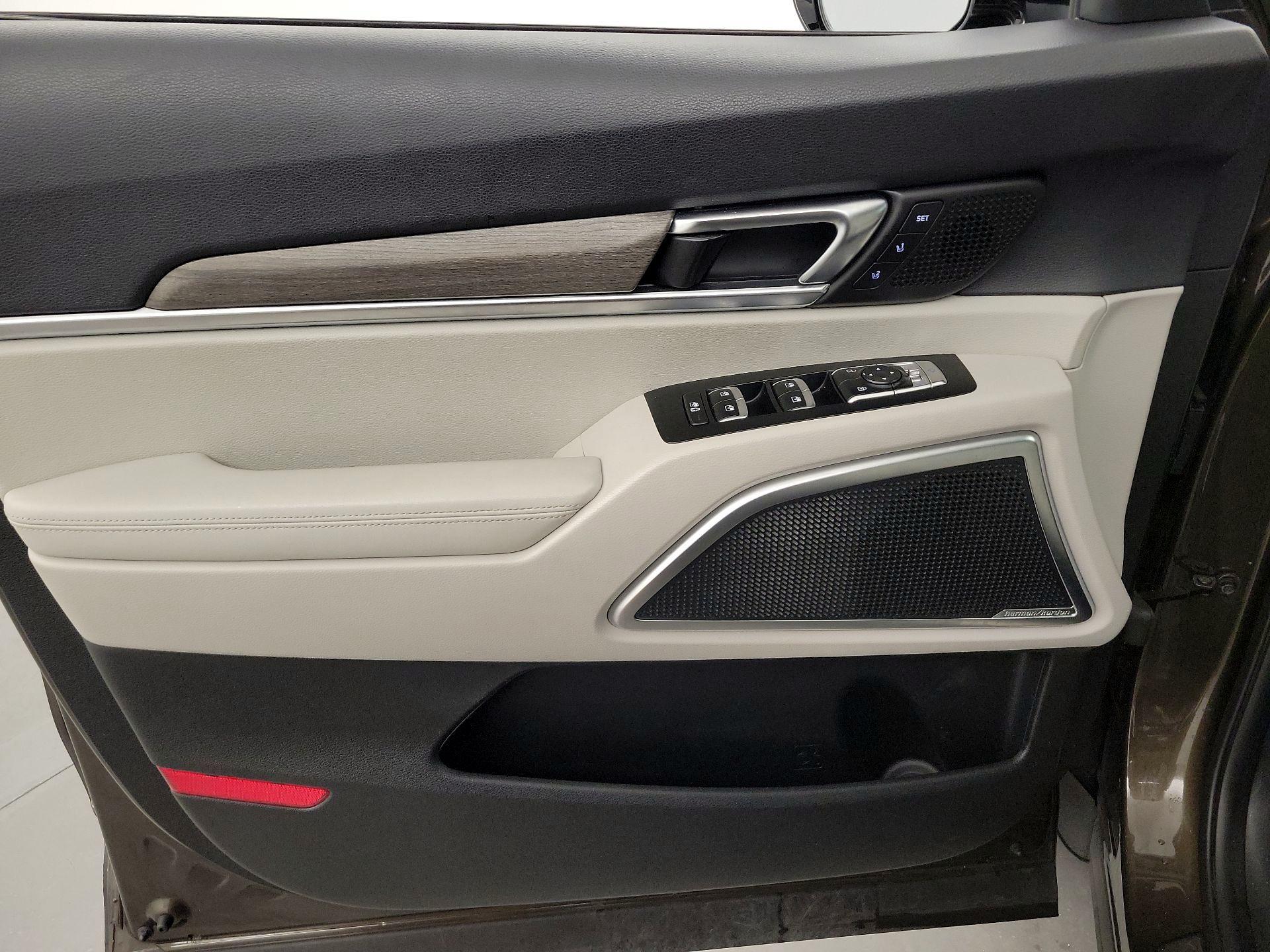 Thumbnail: 2022 Kia Telluride - 12