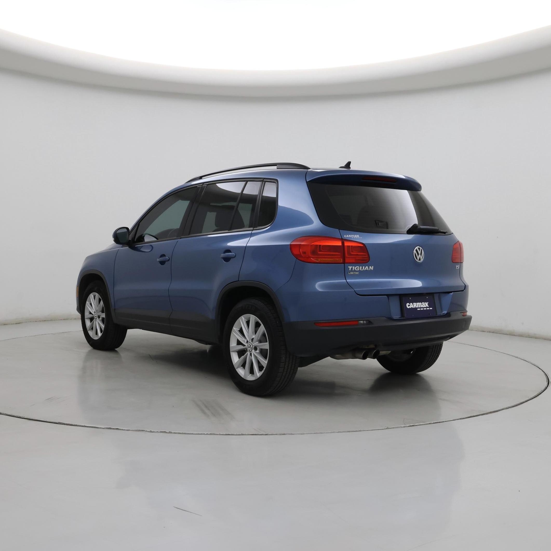 Thumbnail: 2018 Volkswagen Tiguan - 2