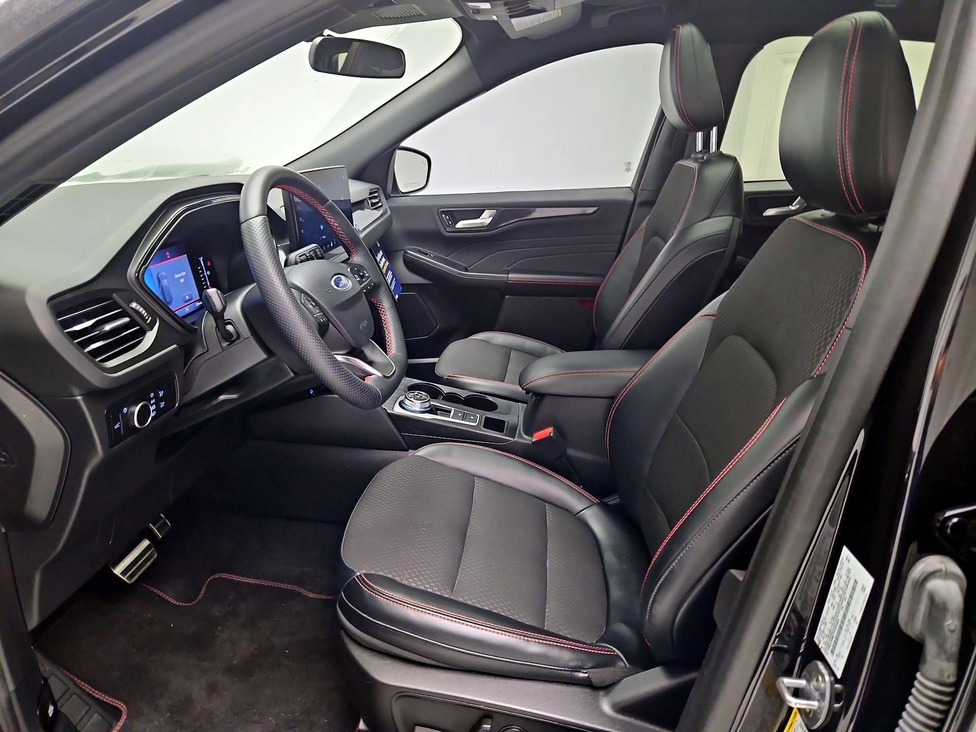 Thumbnail: 2023 Ford Escape - 11