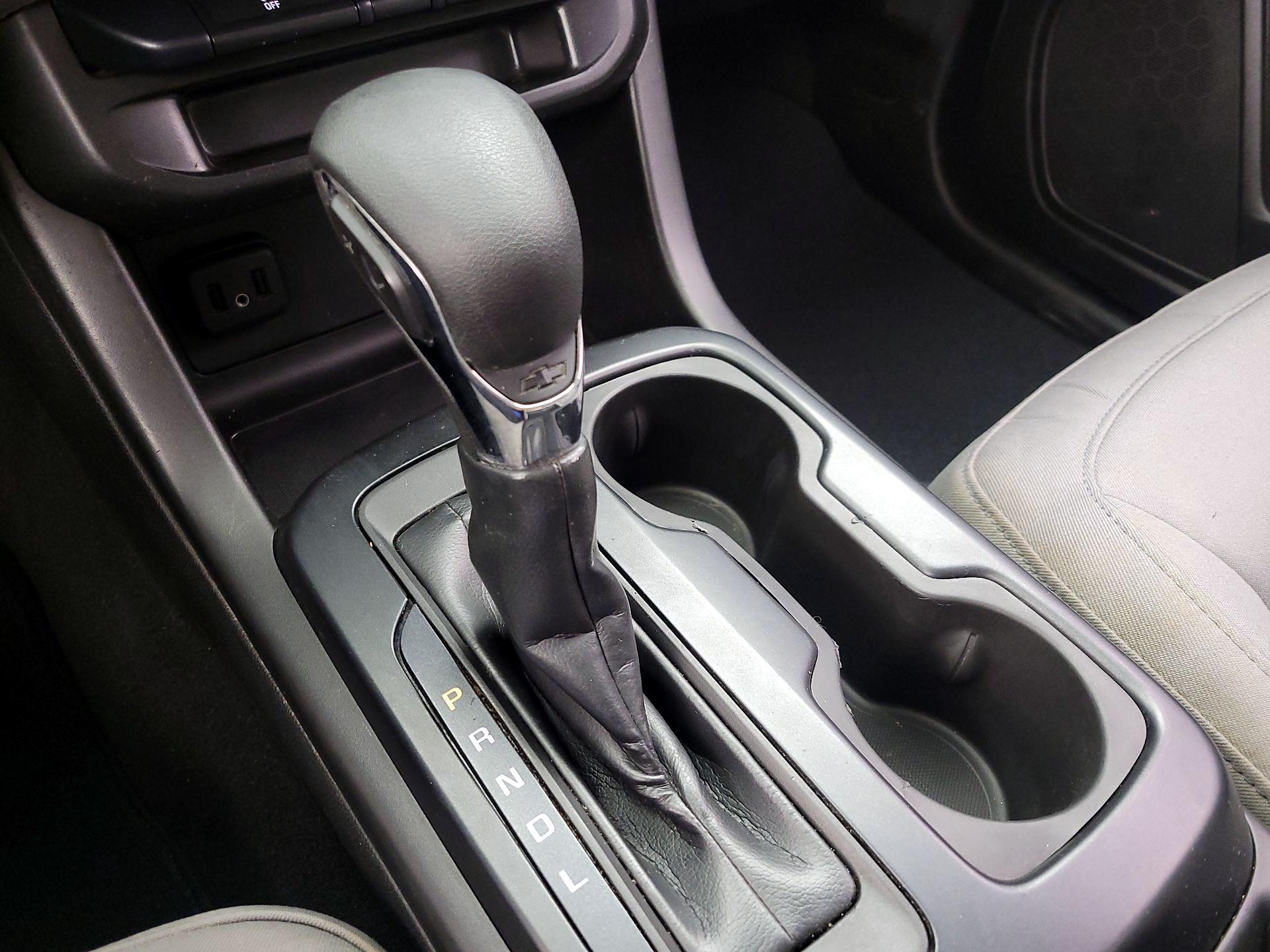 Thumbnail: 2022 Chevrolet Colorado - 15