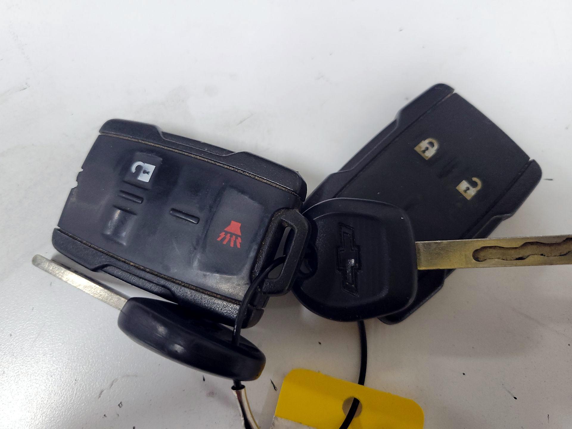 Thumbnail: 2022 Chevrolet Colorado - 20