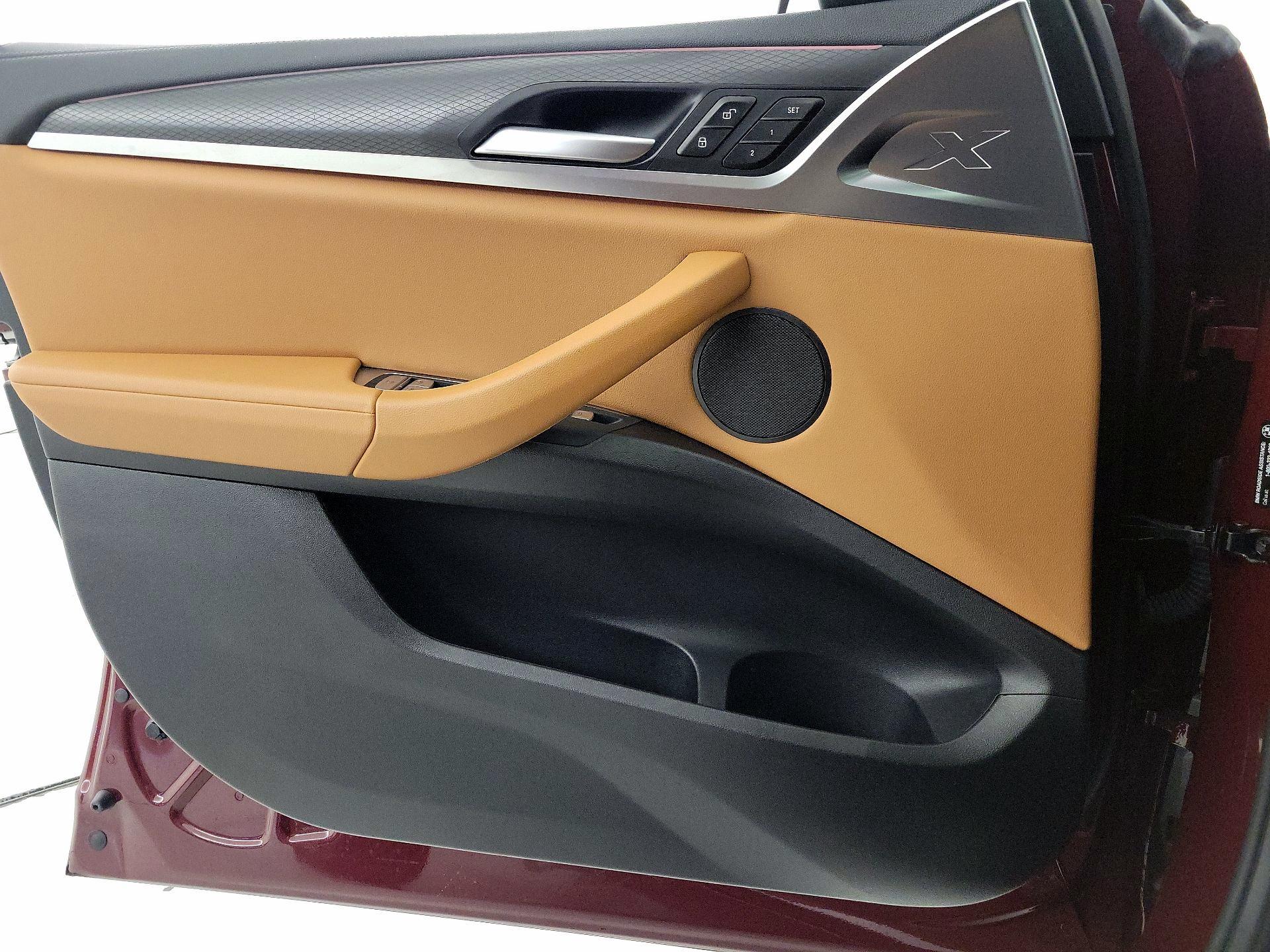 Thumbnail: 2025 BMW X4 - 12