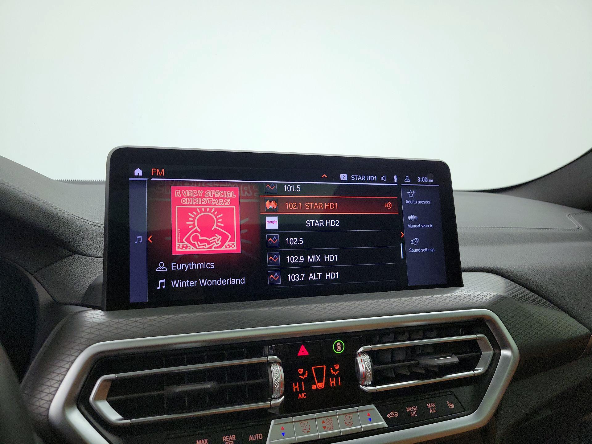 Thumbnail: 2025 BMW X4 - 16