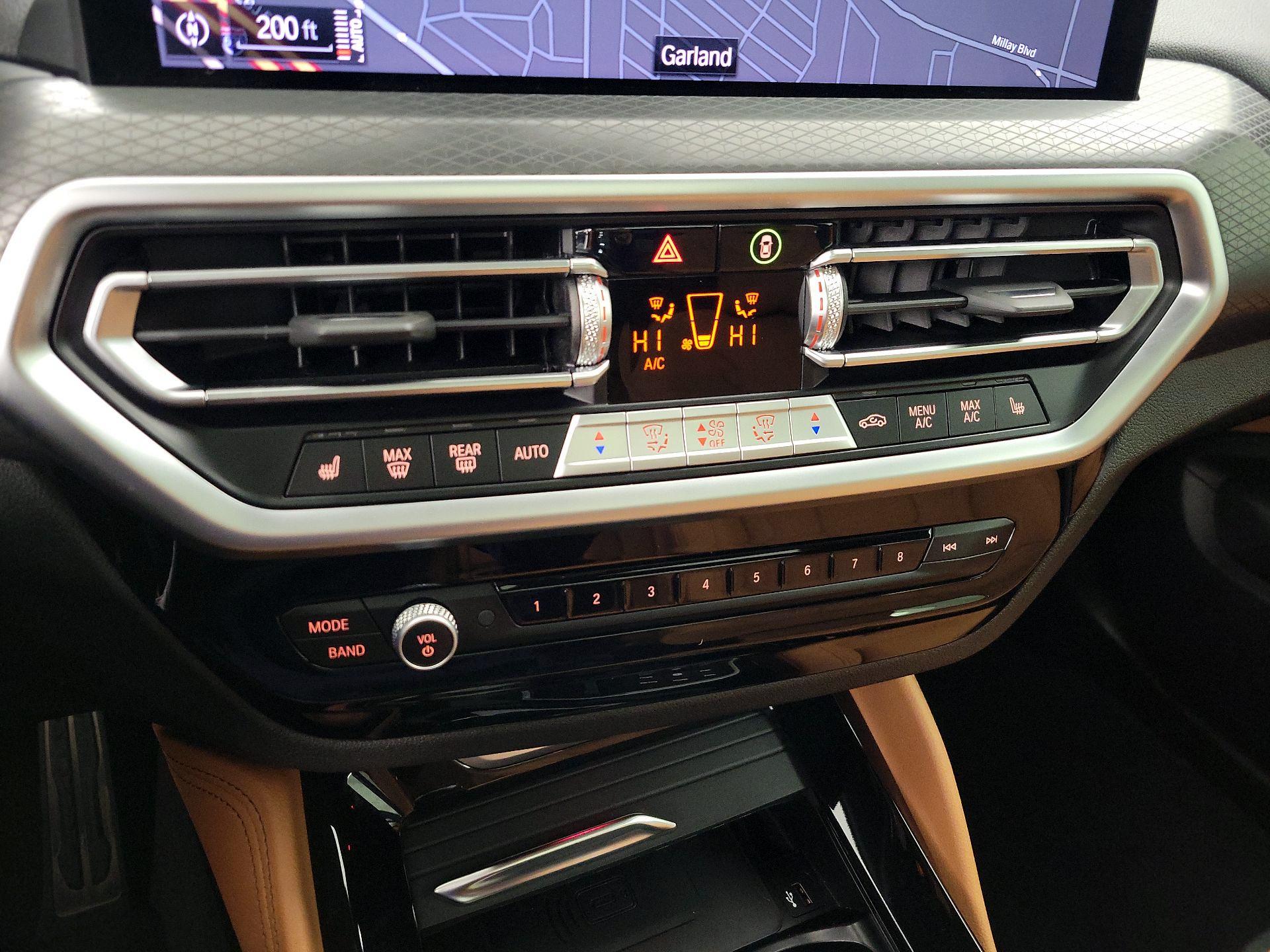 Thumbnail: 2025 BMW X4 - 17