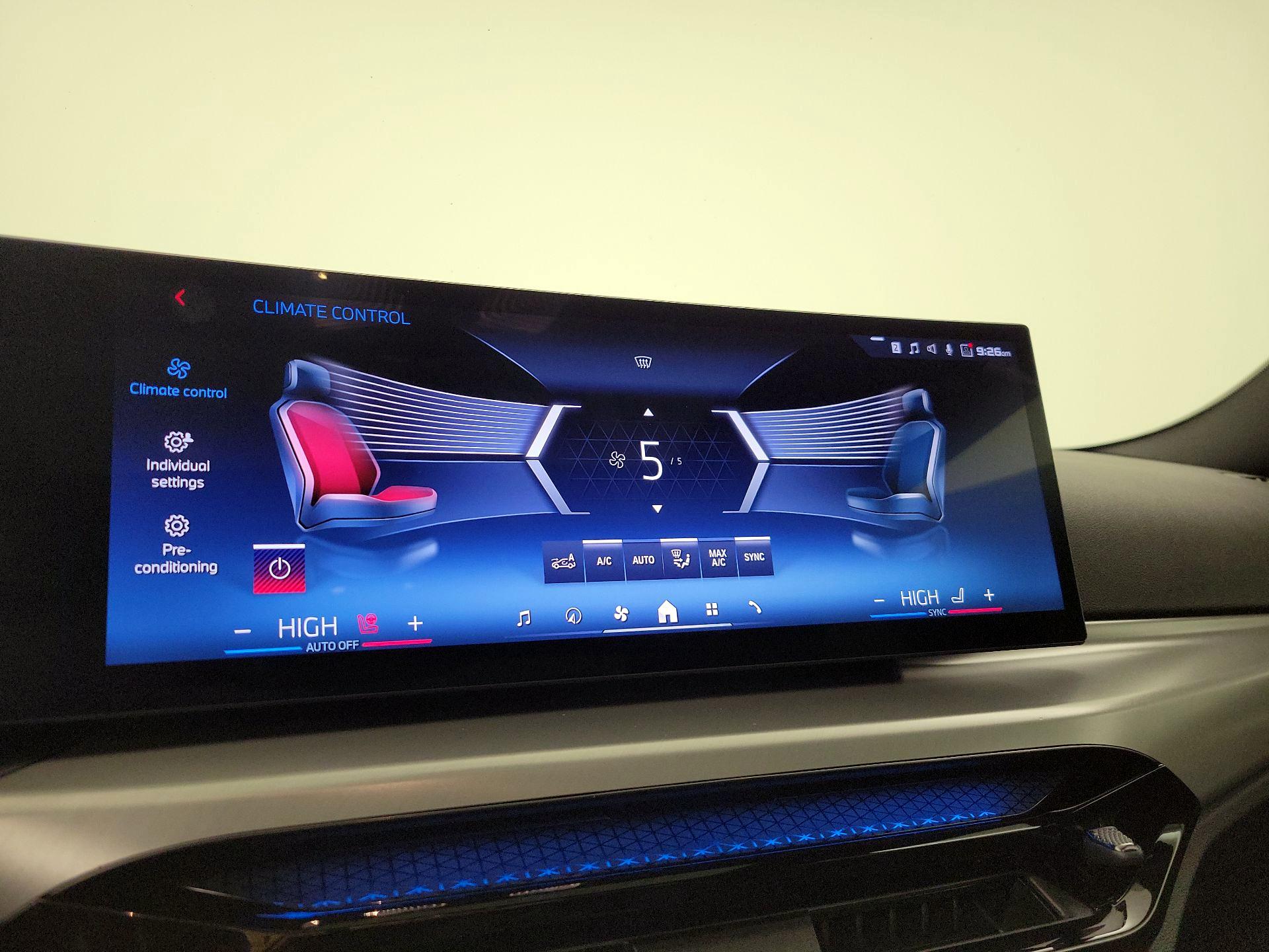 Thumbnail: 2025 BMW 2 Series - 16