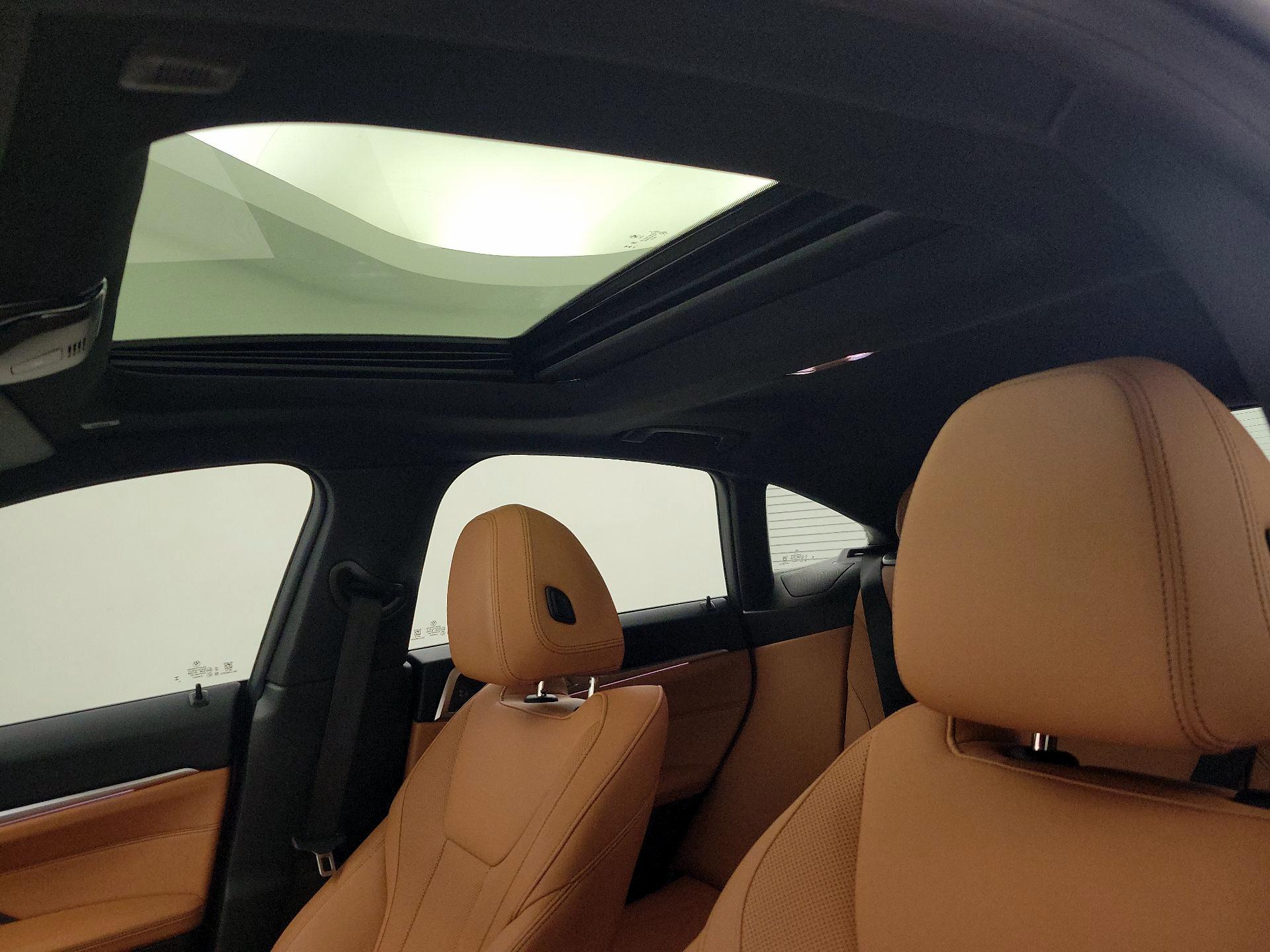 Thumbnail: 2025 BMW 4 Series - 18