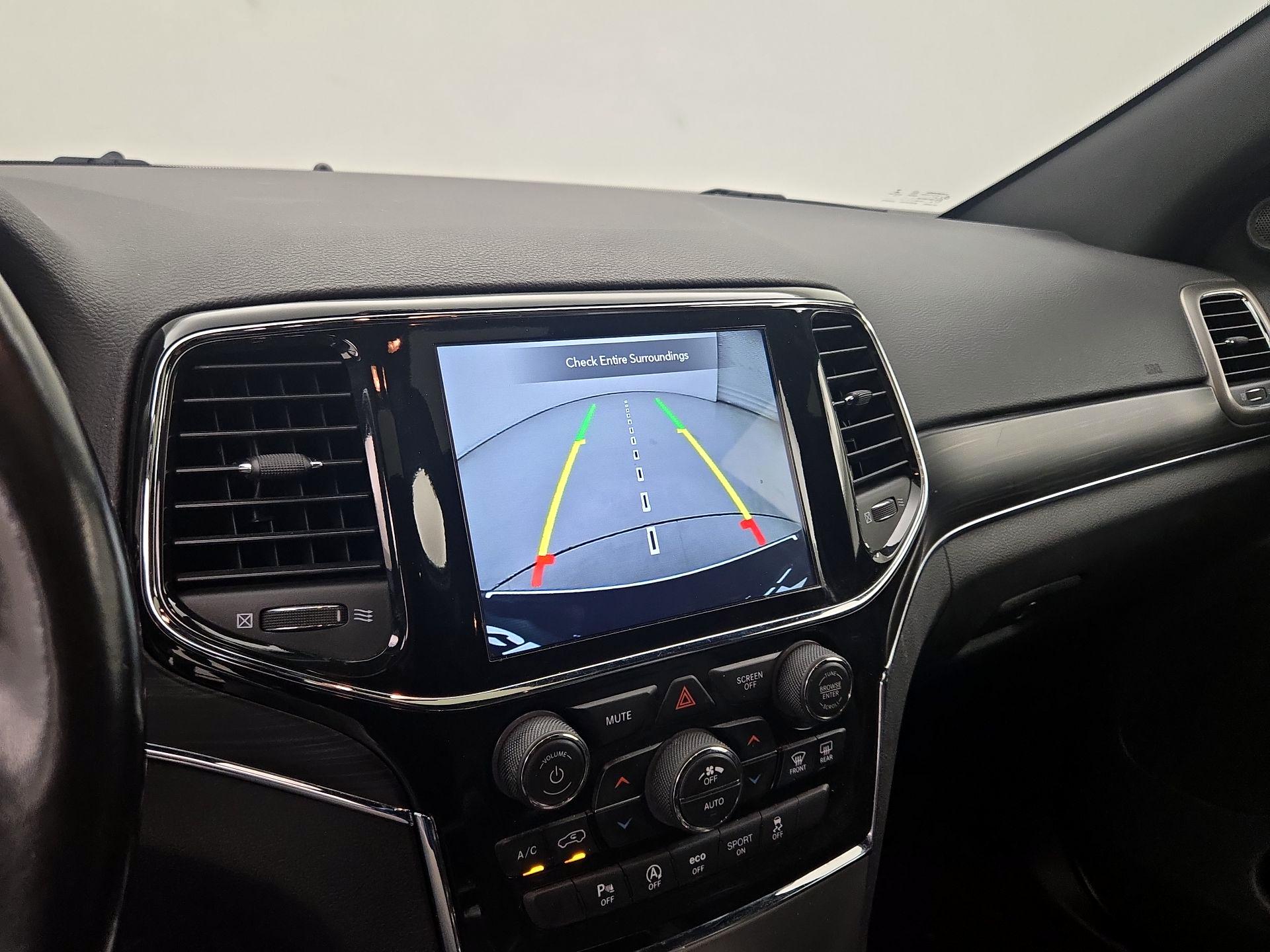 Thumbnail: 2021 Jeep Grand Cherokee - 15