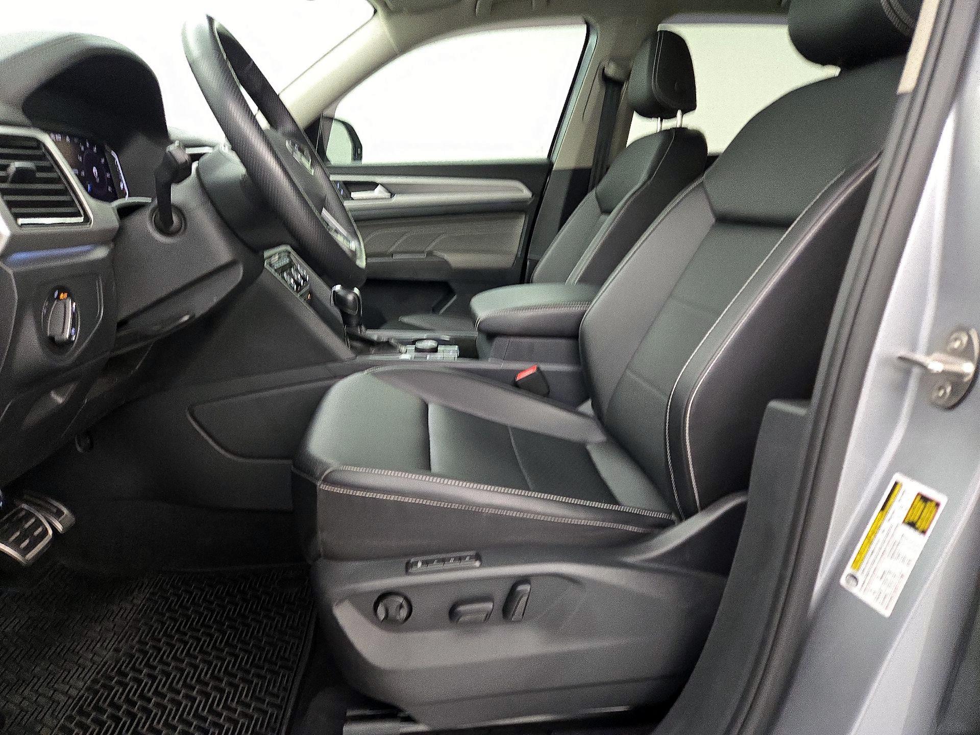 Thumbnail: 2022 Volkswagen Atlas - 11