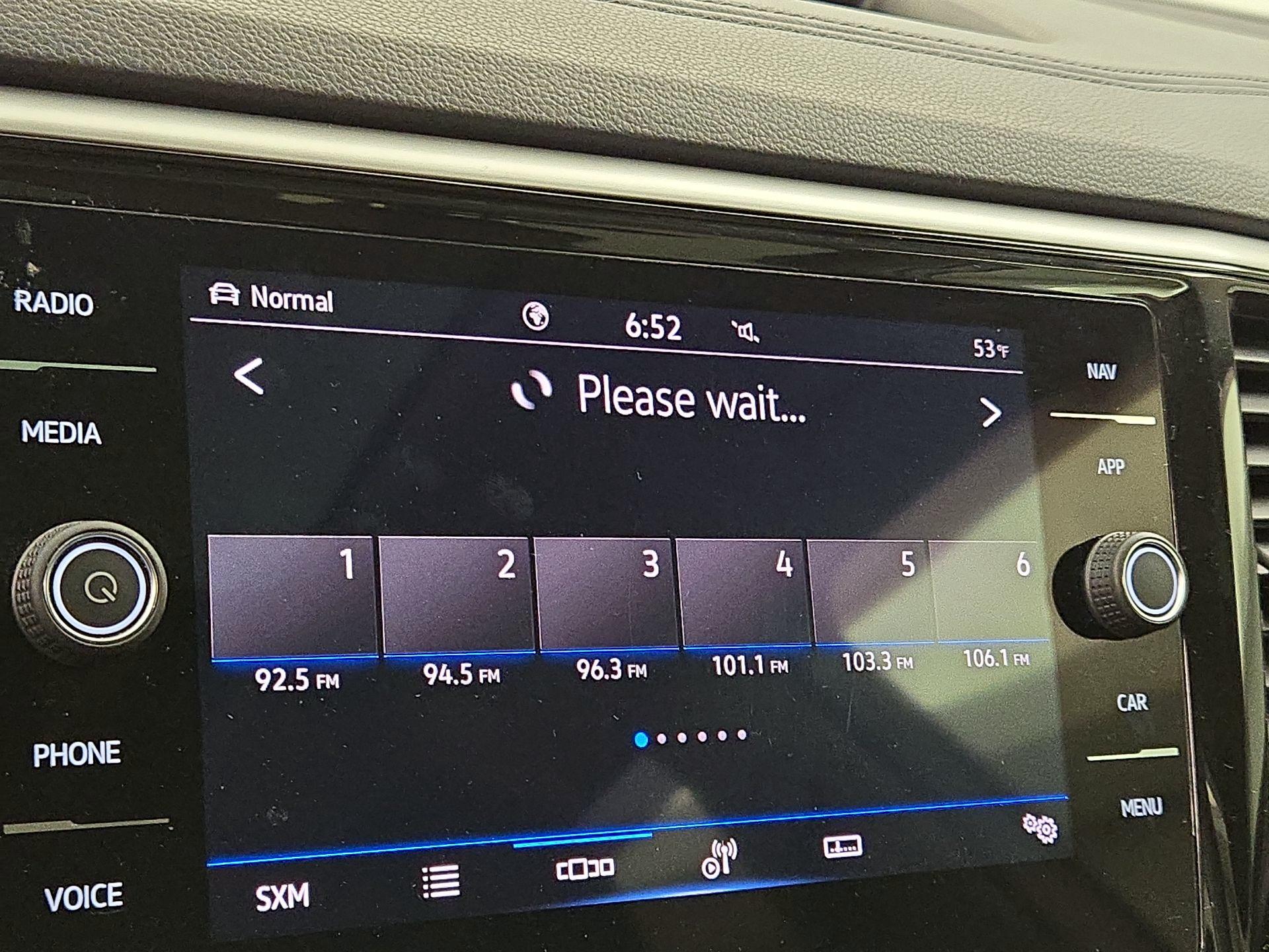 Thumbnail: 2022 Volkswagen Atlas - 15