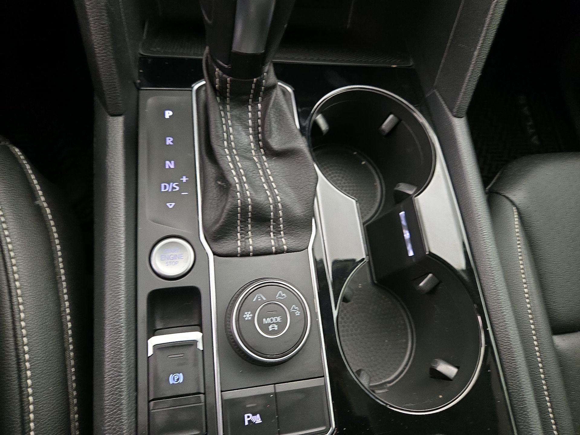 Thumbnail: 2022 Volkswagen Atlas - 17