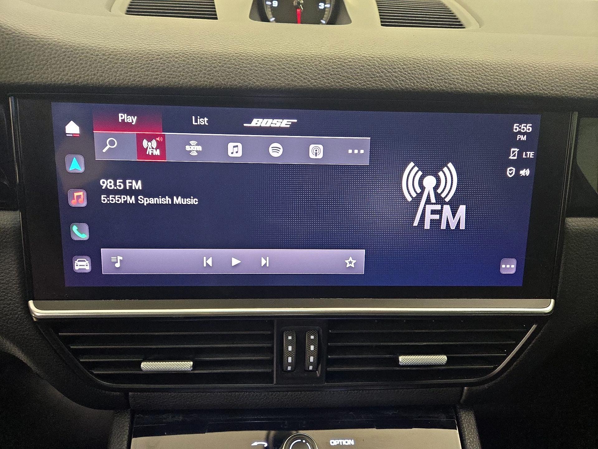 Thumbnail: 2022 Porsche Cayenne - 16