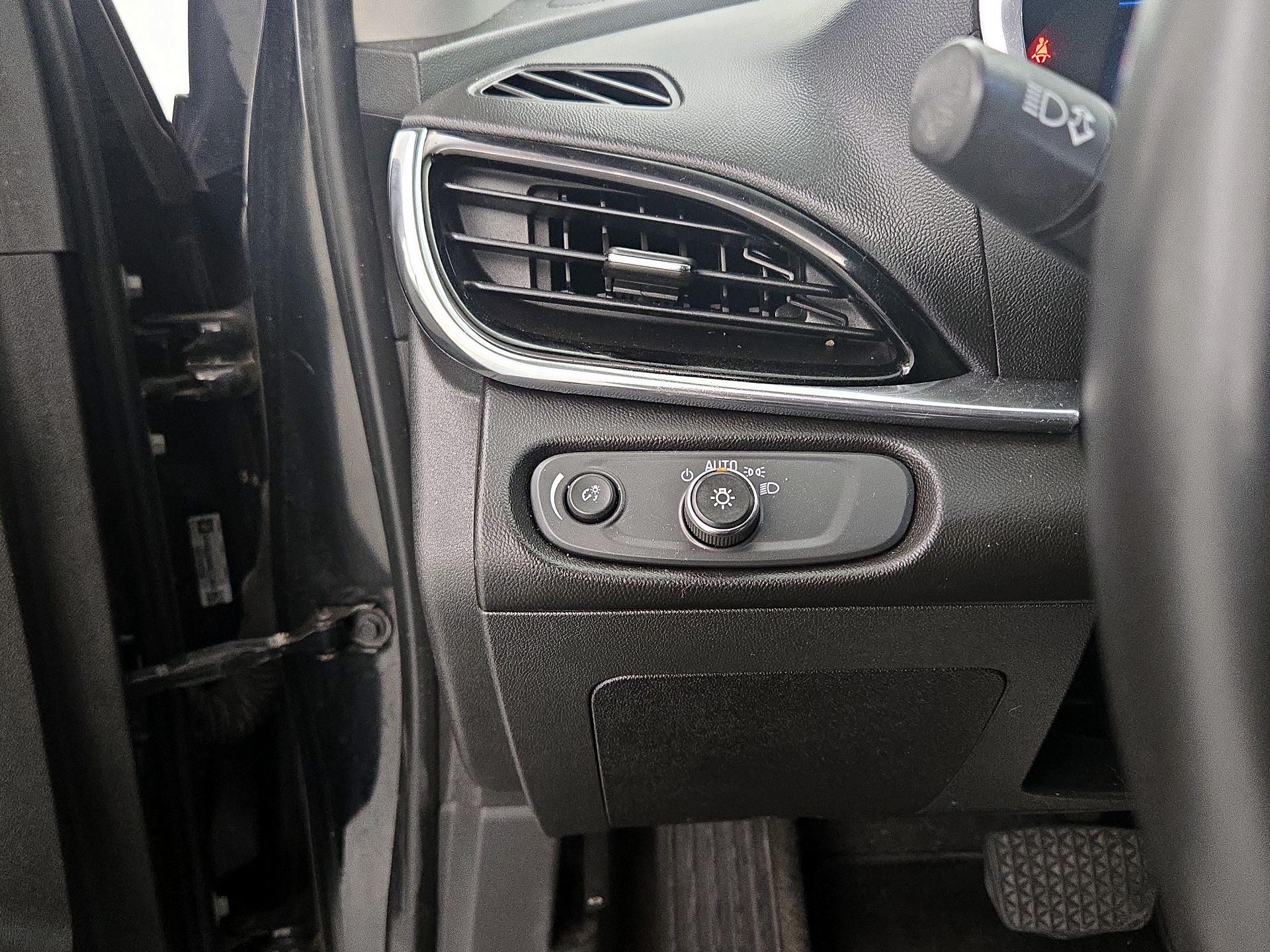 Thumbnail: 2017 Chevrolet Volt - 13