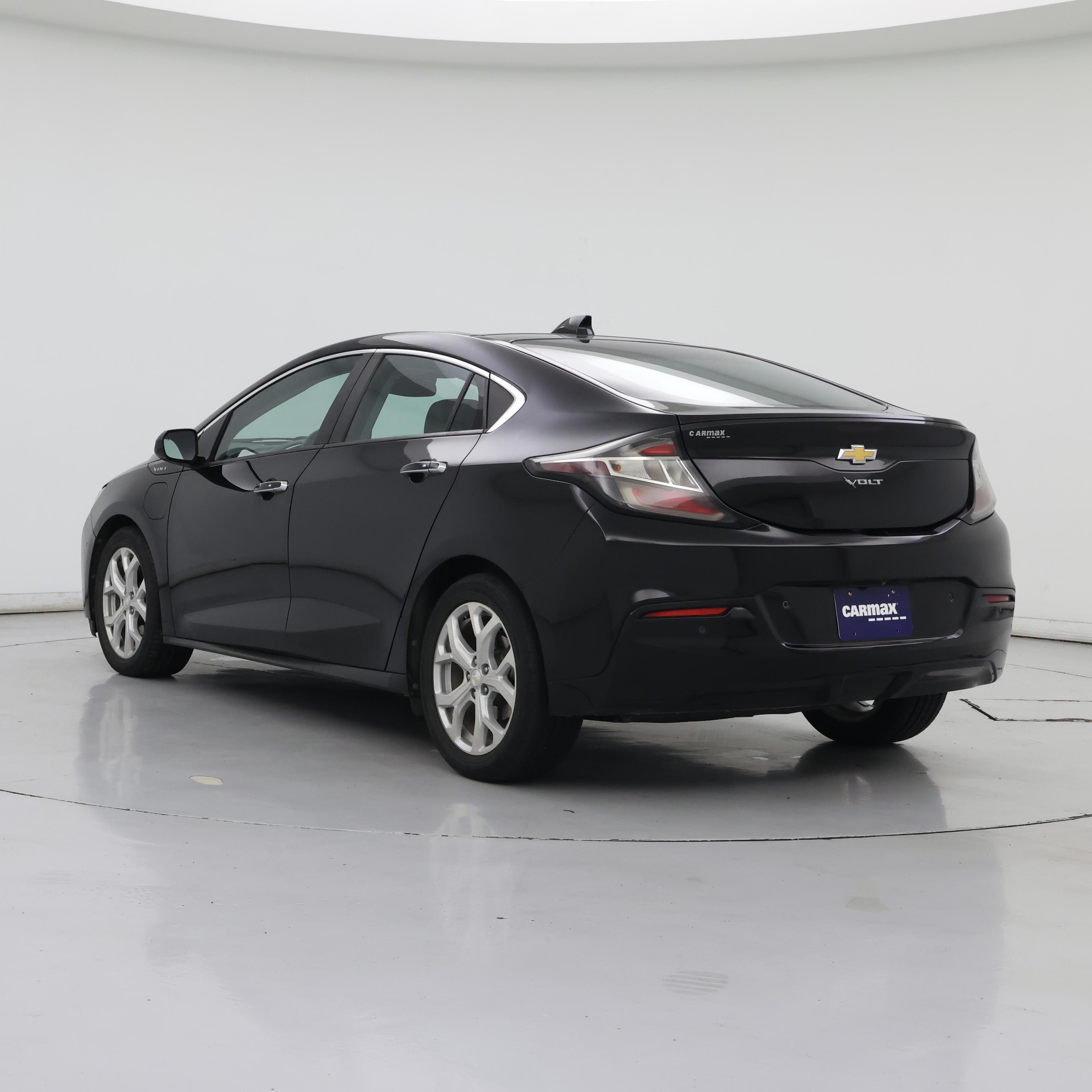 Thumbnail: 2017 Chevrolet Volt - 2