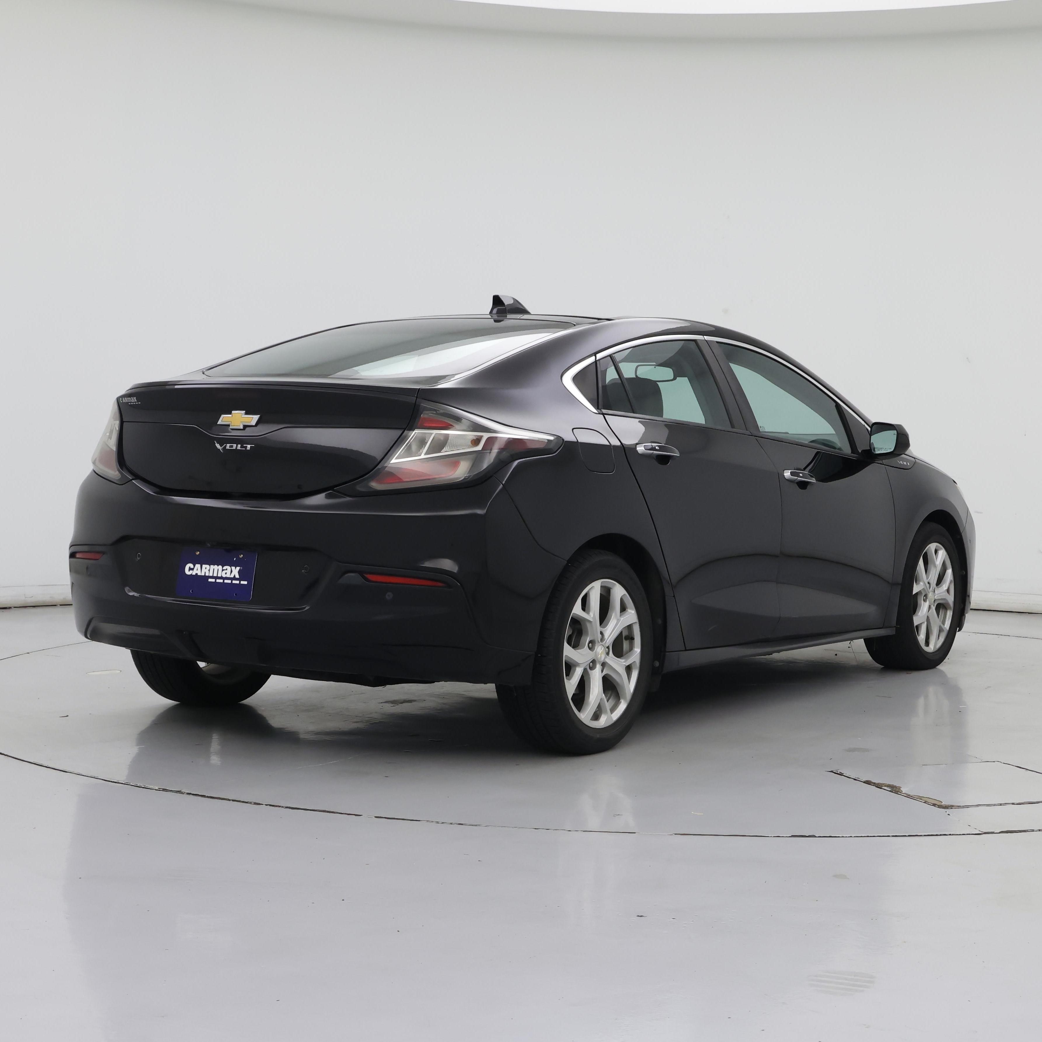 Thumbnail: 2017 Chevrolet Volt - 8