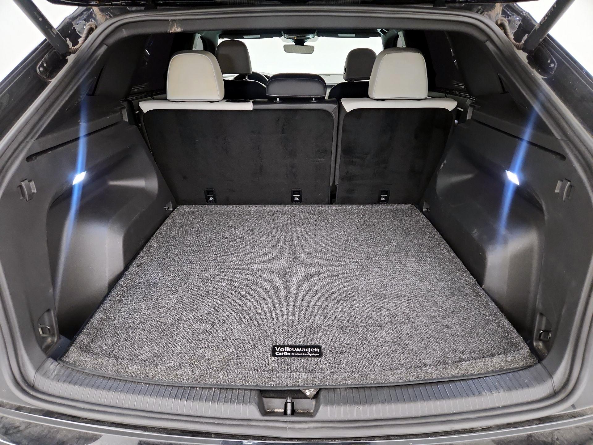 Thumbnail: 2024 Volkswagen Atlas - 16