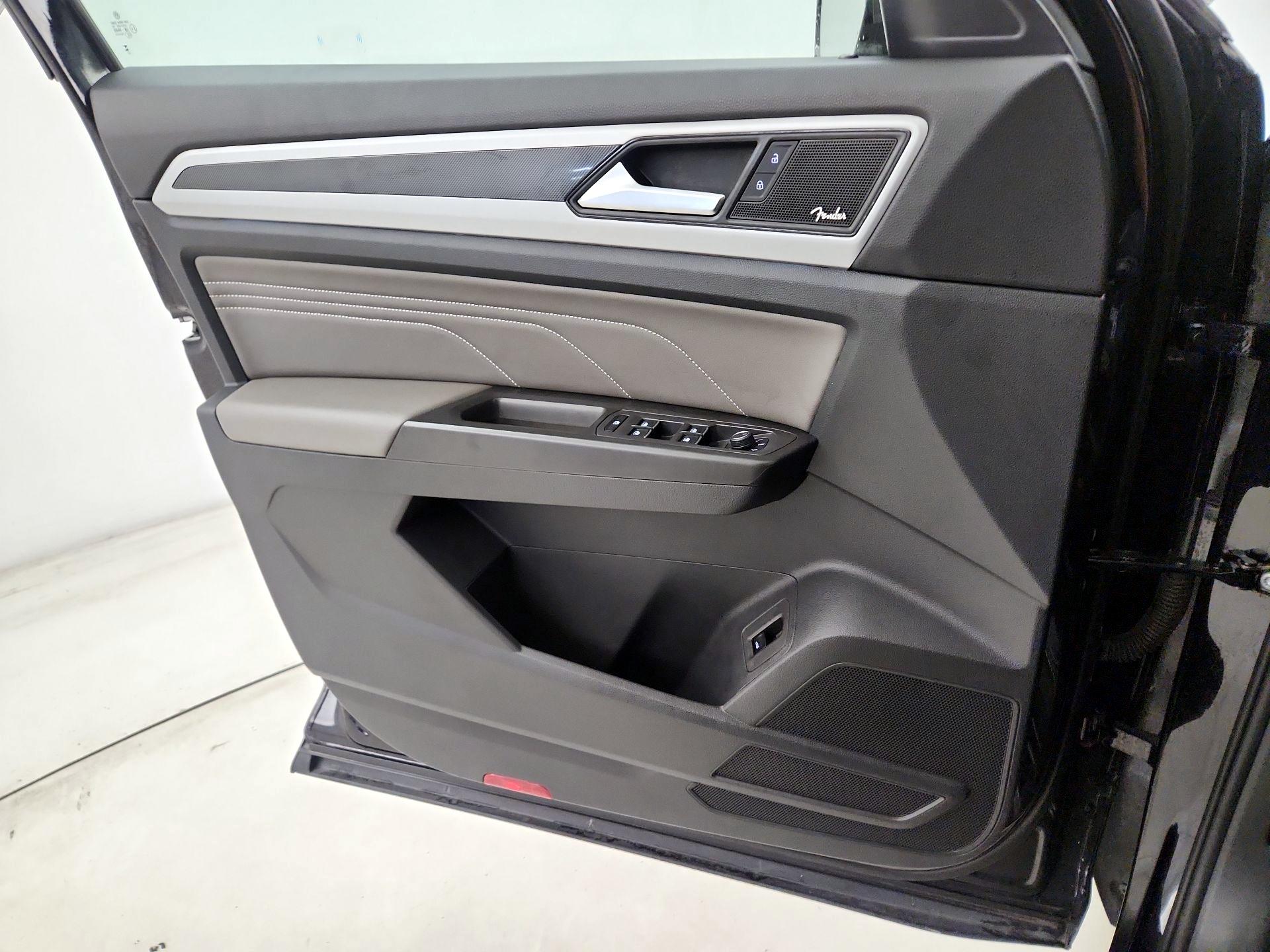 Thumbnail: 2023 Volkswagen Atlas - 12