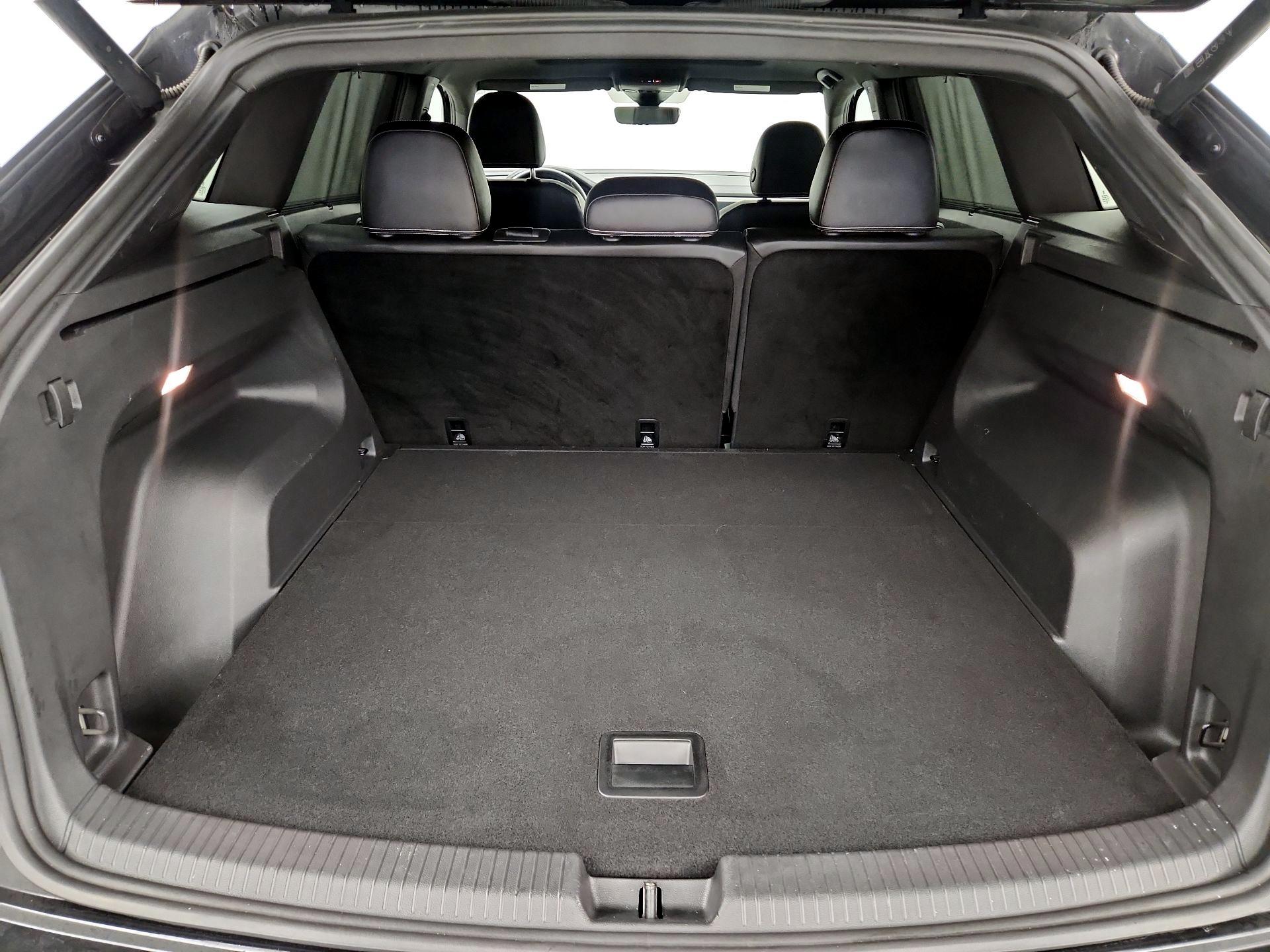 Thumbnail: 2023 Volkswagen Atlas - 16