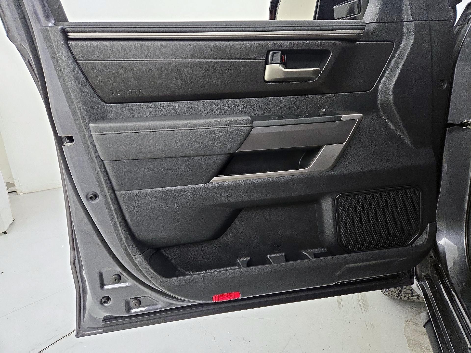 Thumbnail: 2023 Toyota Tundra - 12