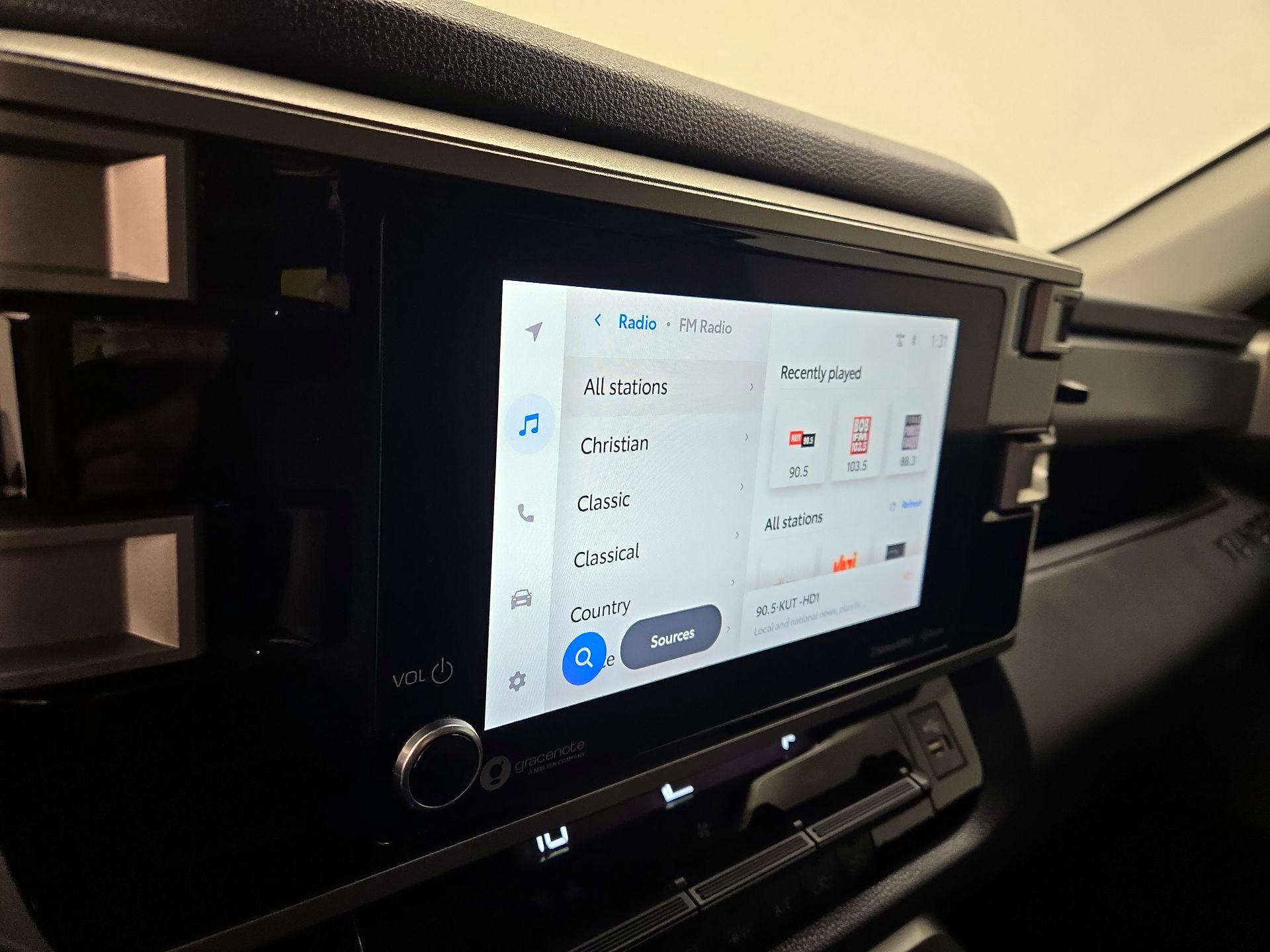 Thumbnail: 2023 Toyota Tundra - 15