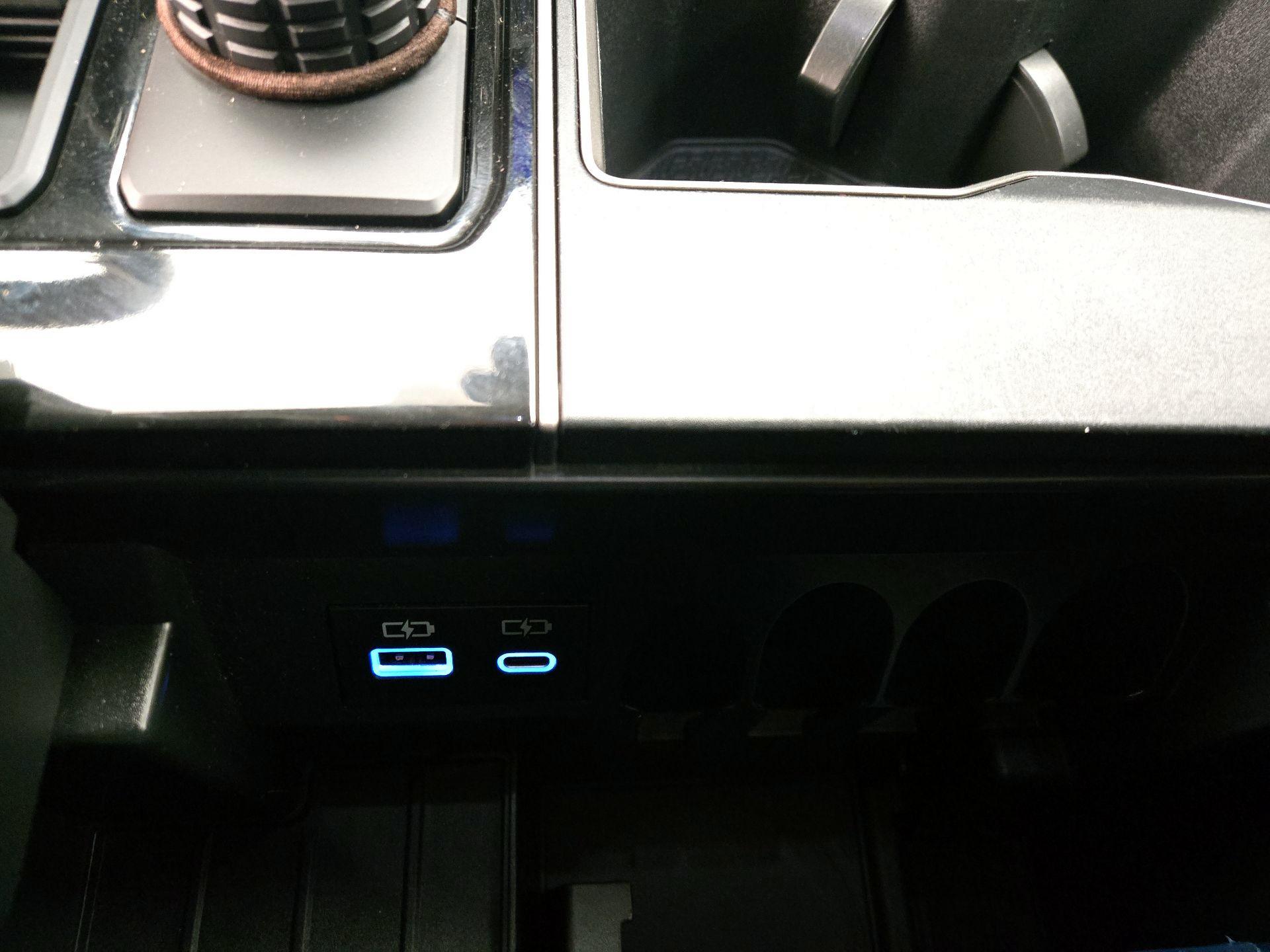 Thumbnail: 2023 Toyota Tundra - 18