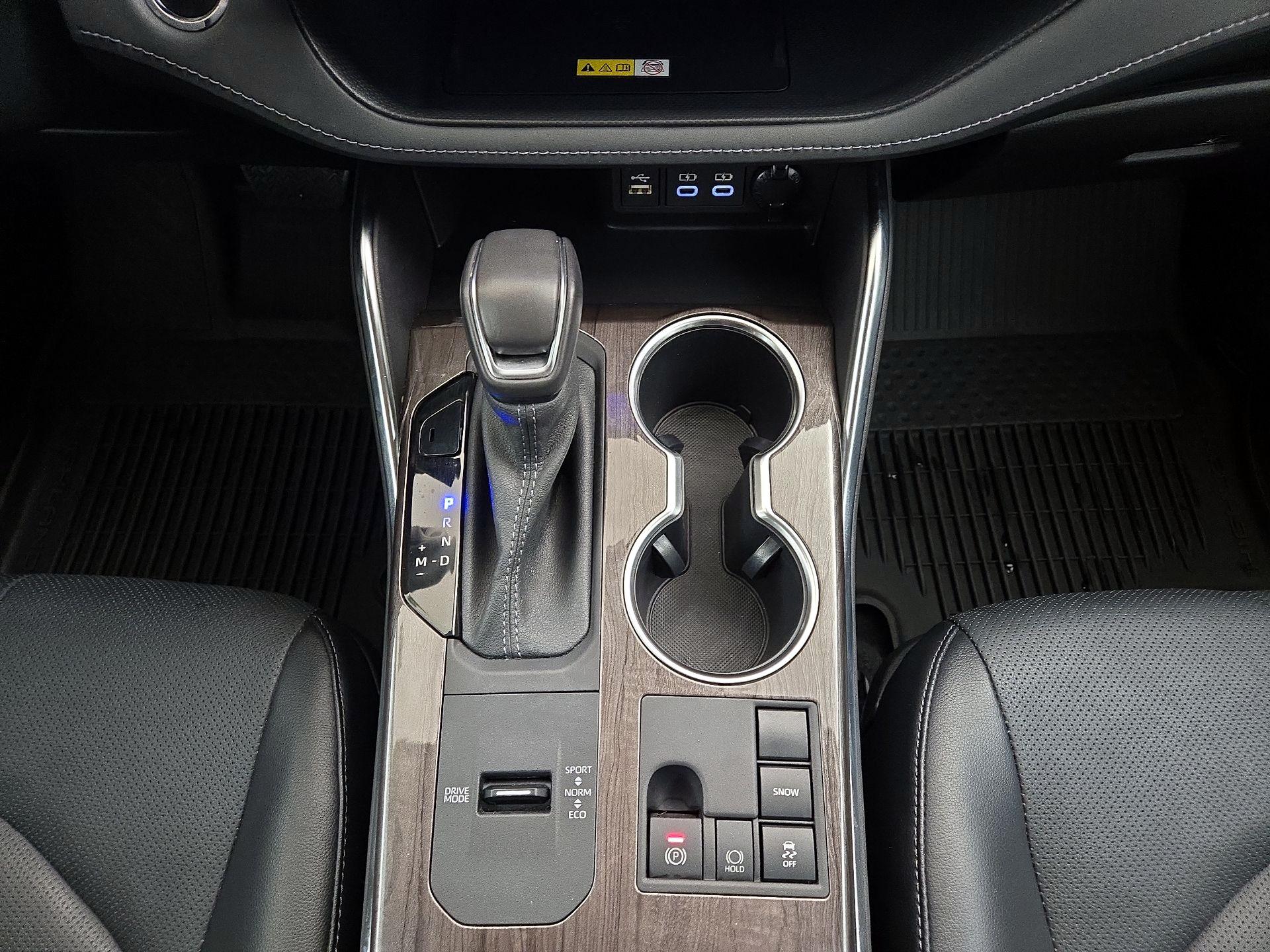 Thumbnail: 2023 Toyota Highlander - 17