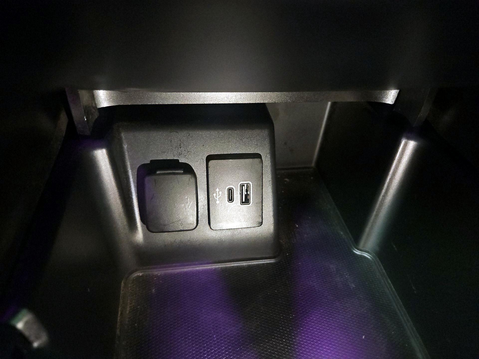 Thumbnail: 2025 Ford Explorer - 18