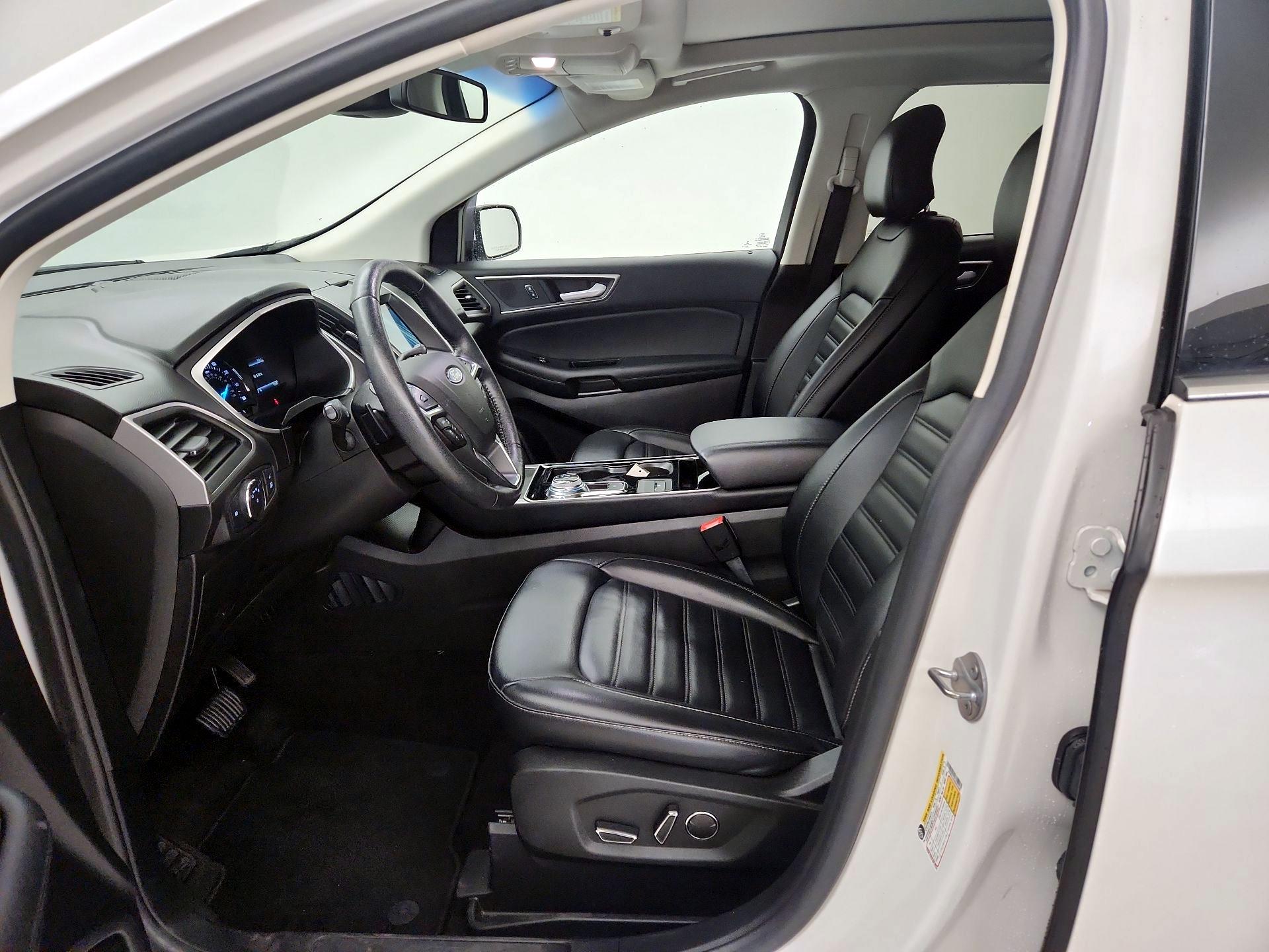 Thumbnail: 2019 Ford Edge - 11