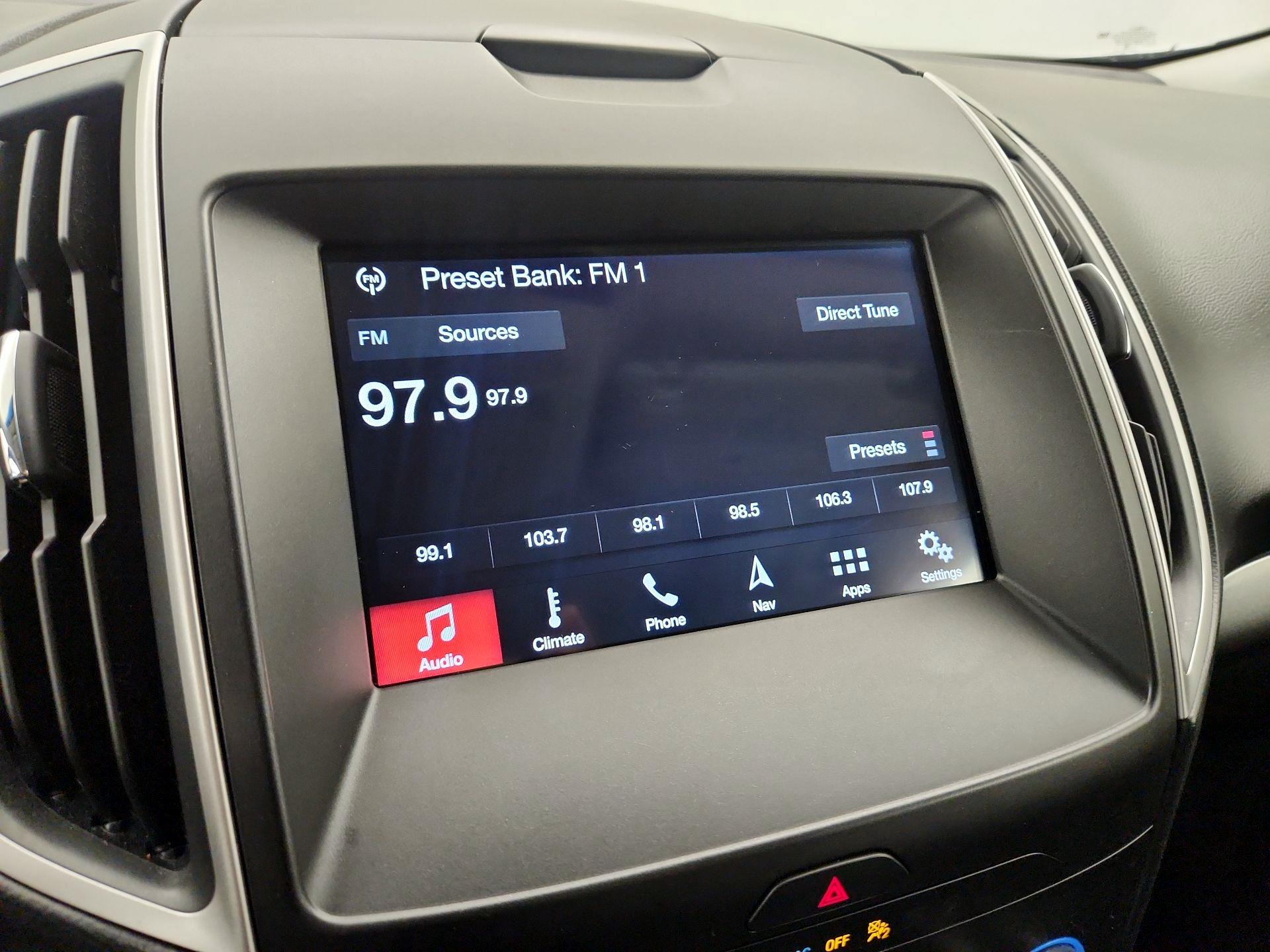 Thumbnail: 2019 Ford Edge - 16