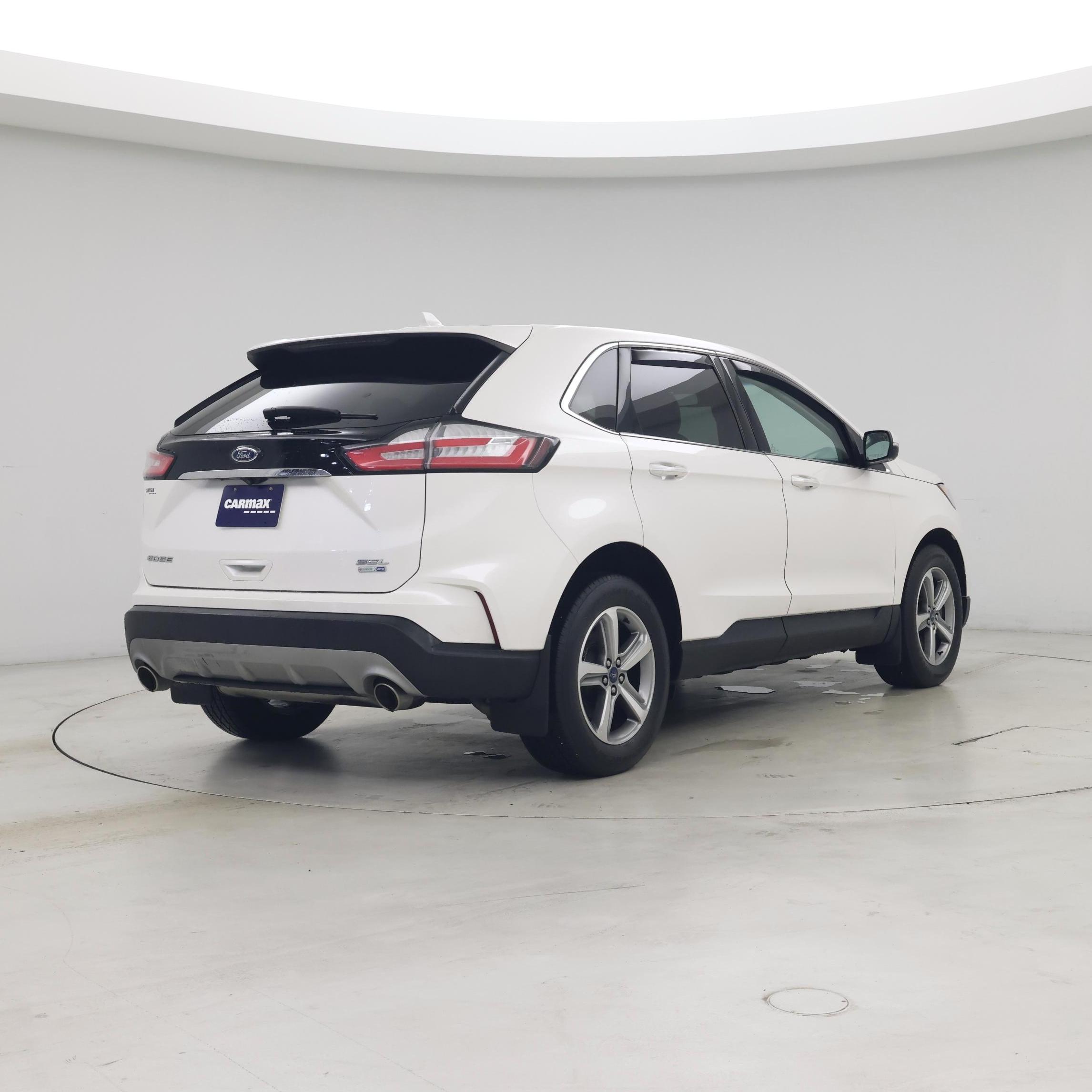 Thumbnail: 2019 Ford Edge - 8