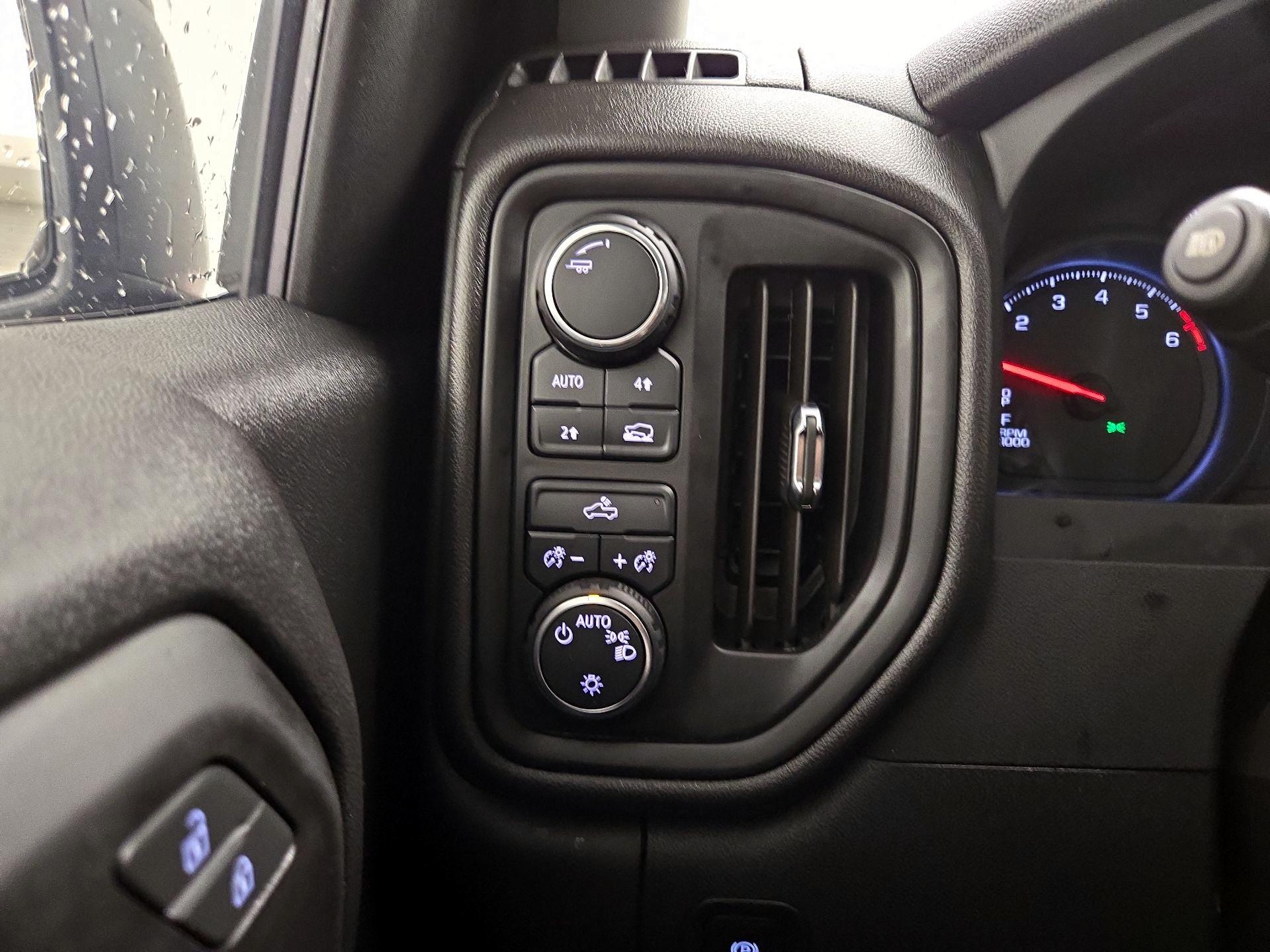 Thumbnail: 2025 Chevrolet Silverado 1500 - 13