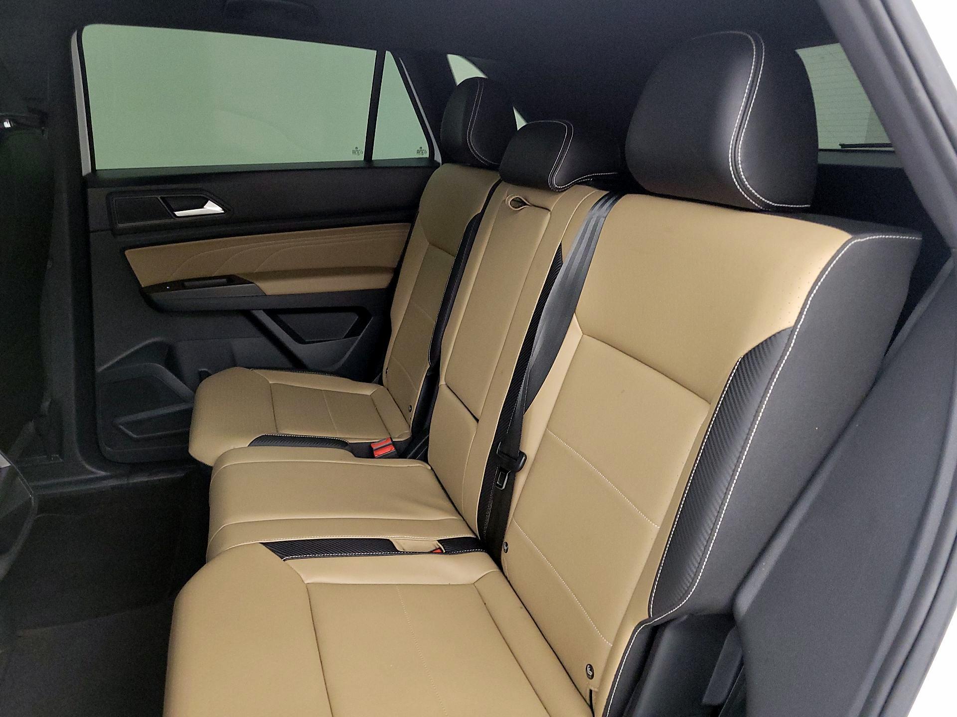 Thumbnail: 2022 Volkswagen Atlas - 17