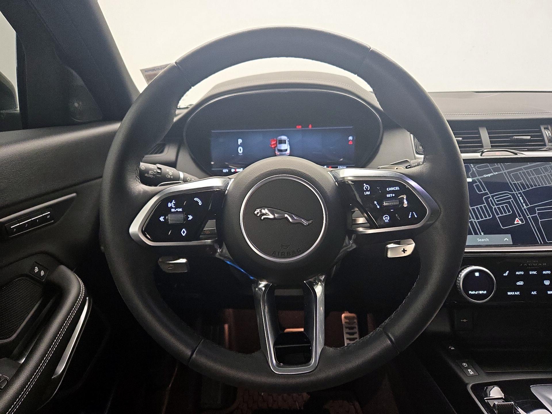 Thumbnail: 2024 Jaguar E-Pace - 10