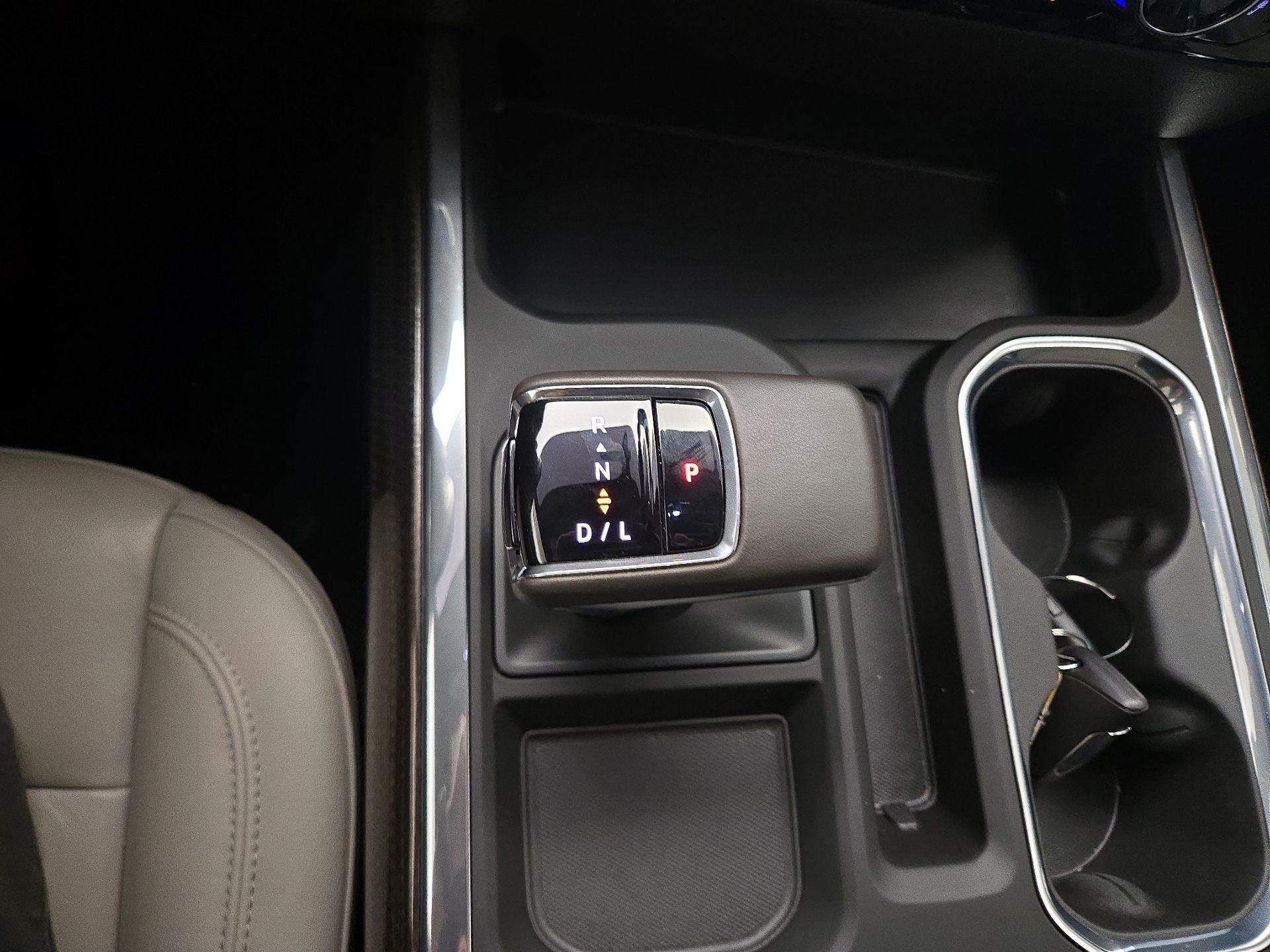 Thumbnail: 2025 Chevrolet Silverado 1500 - 17