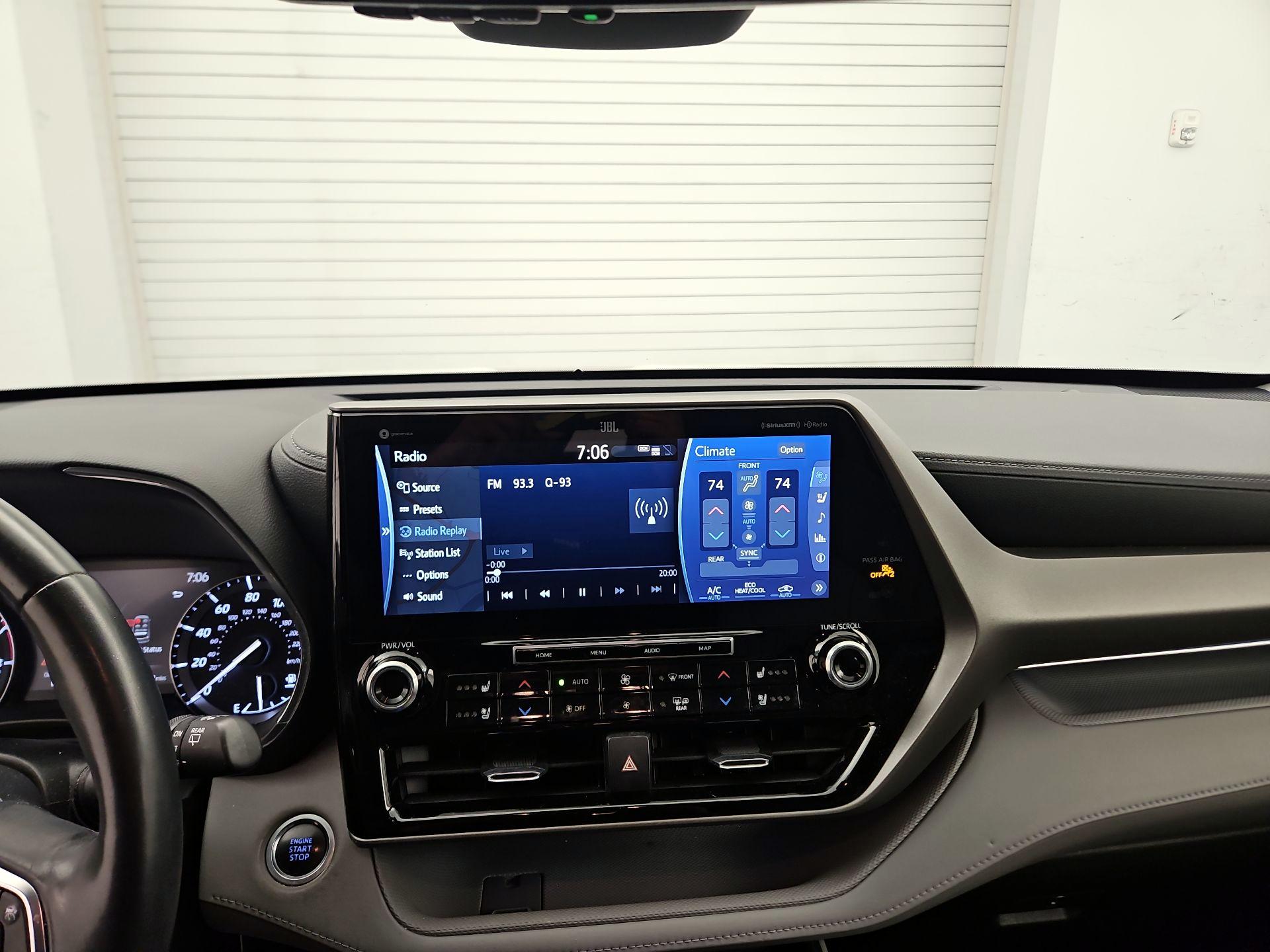 Thumbnail: 2020 Toyota Highlander - 13