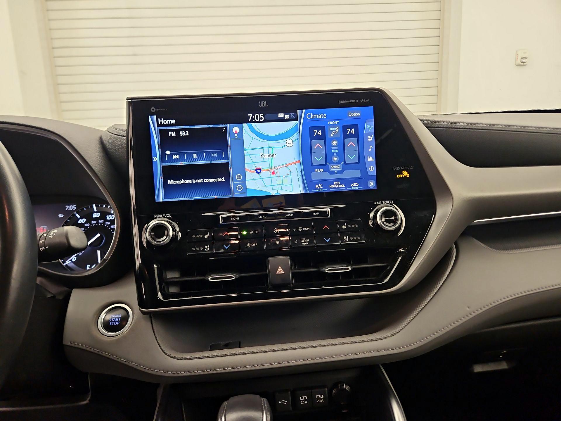 Thumbnail: 2020 Toyota Highlander - 14