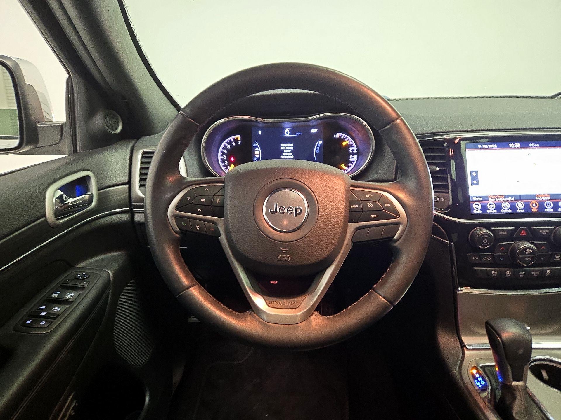 Thumbnail: 2022 Jeep Grand Cherokee - 10