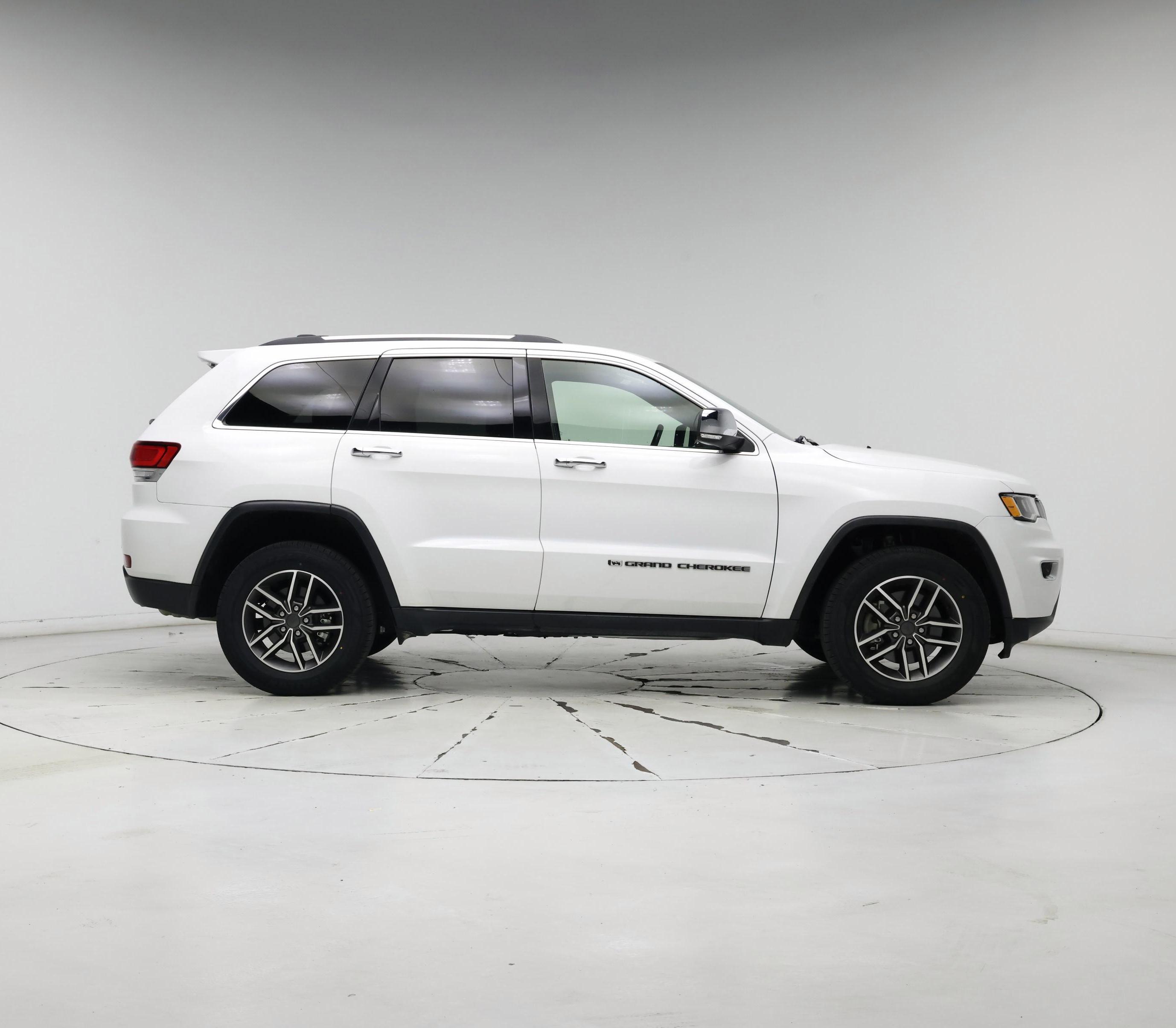 Thumbnail: 2022 Jeep Grand Cherokee - 7