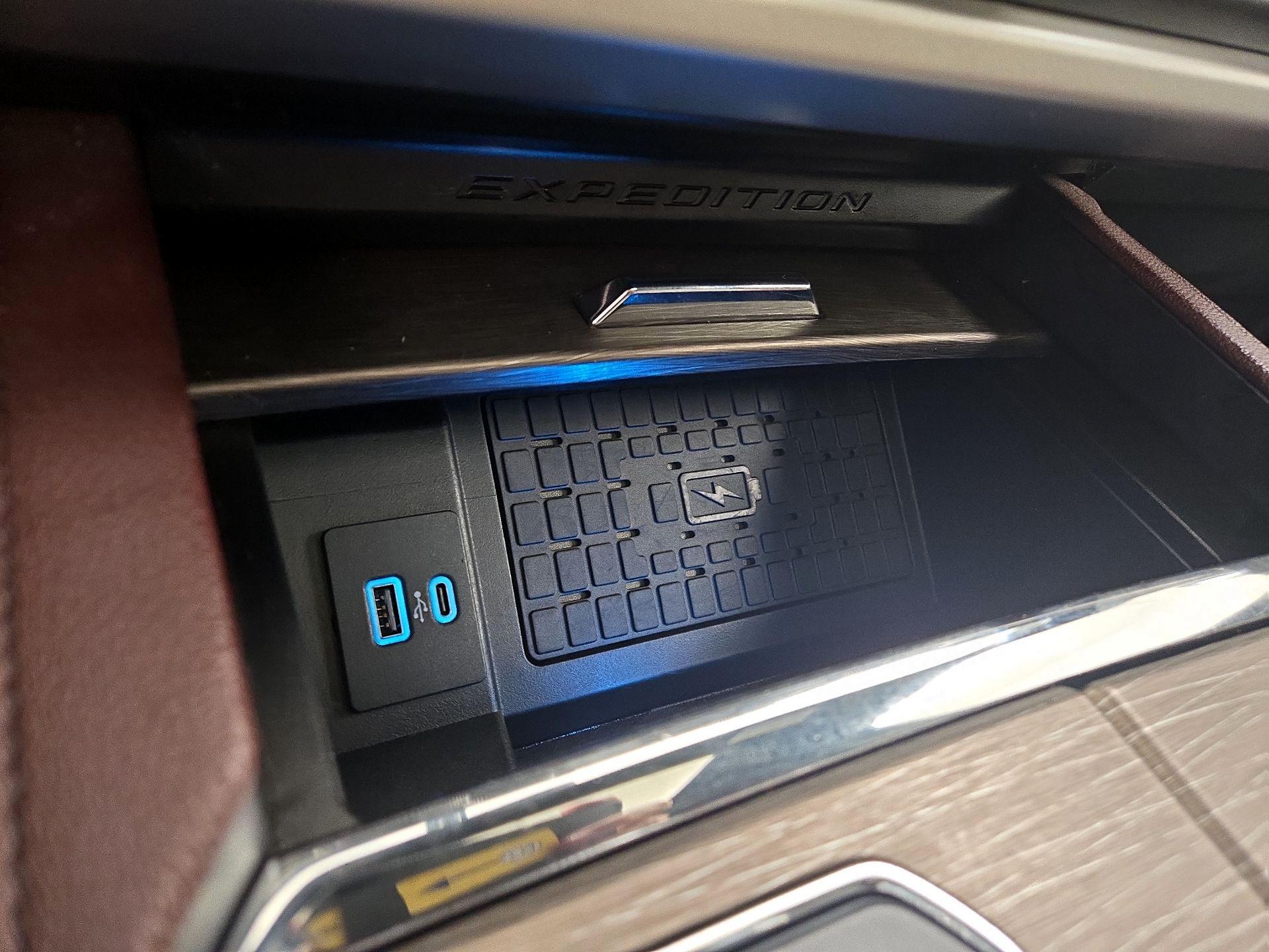 Thumbnail: 2024 Ford Expedition MAX - 19