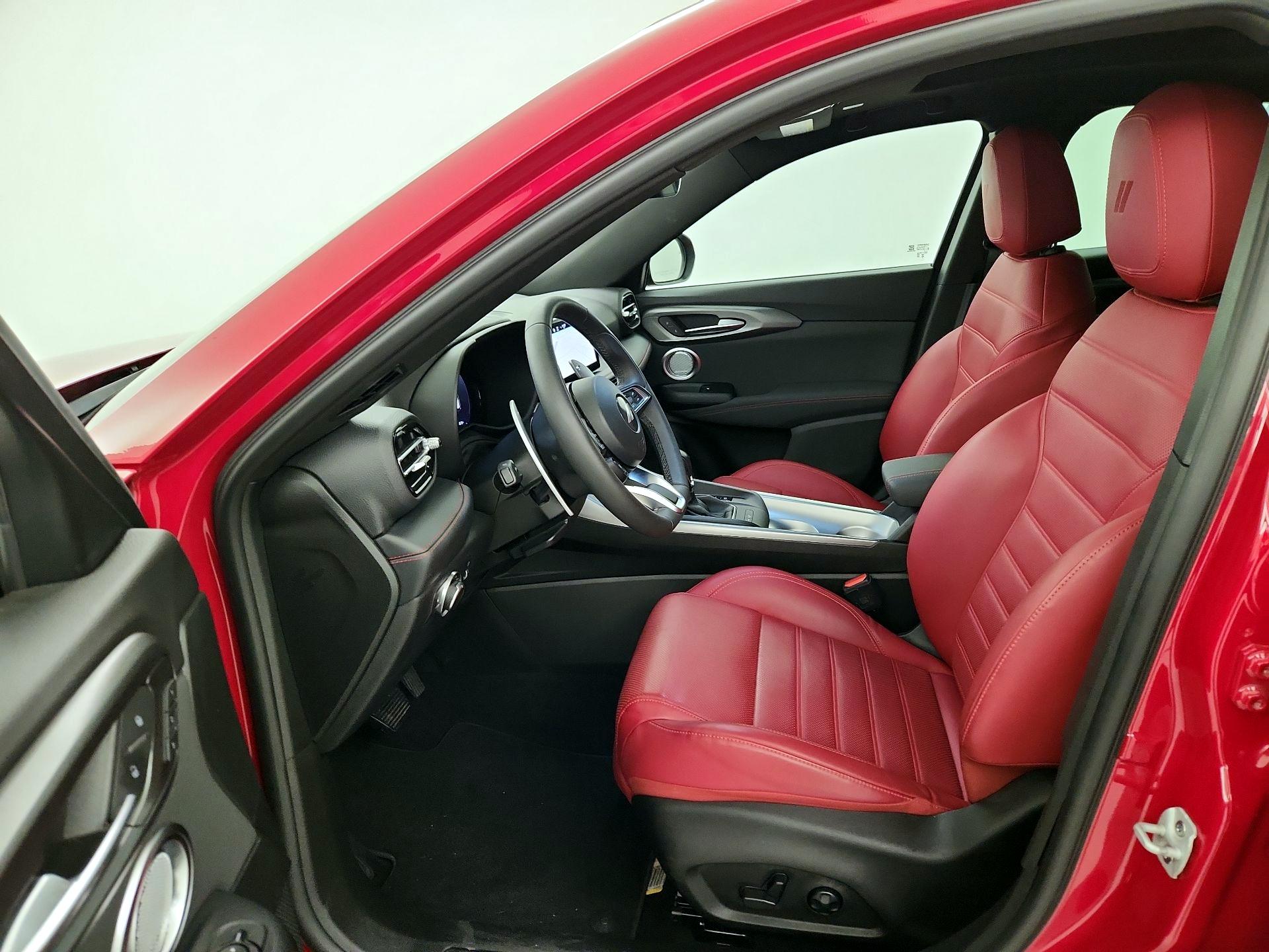 Thumbnail: 2024 Dodge Hornet - 11