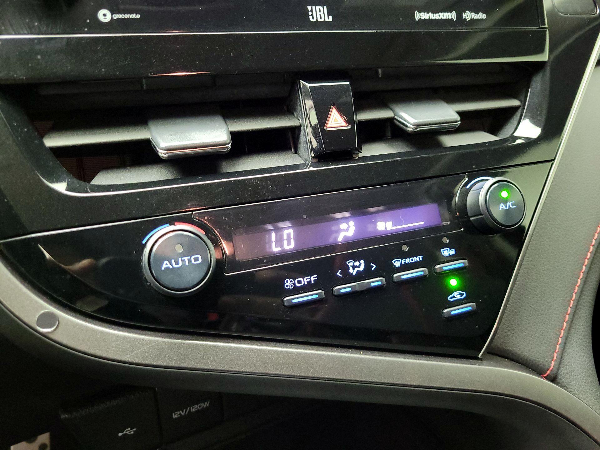 Thumbnail: 2022 Toyota Camry - 14